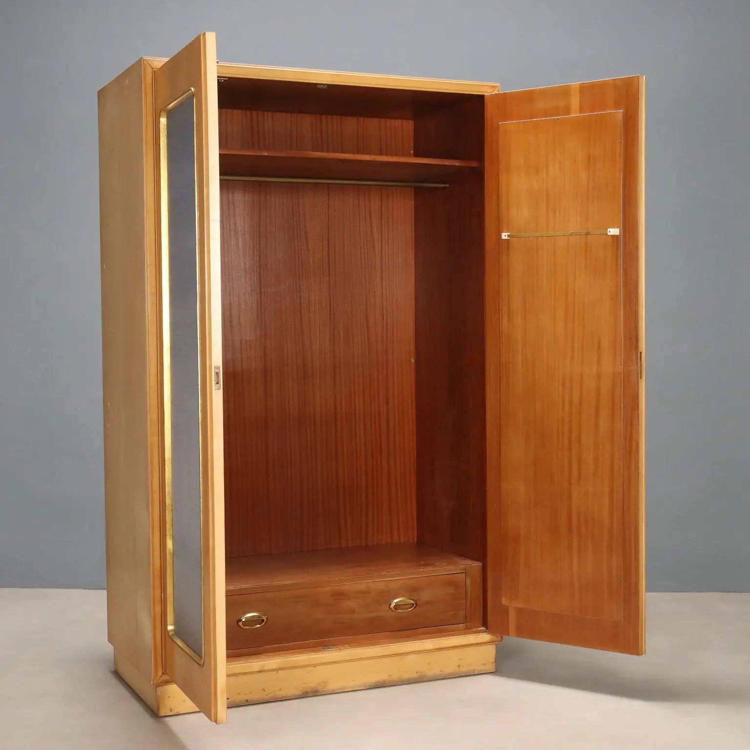 Vintage Wardrobe Maple Veneer Design Italy 1950s