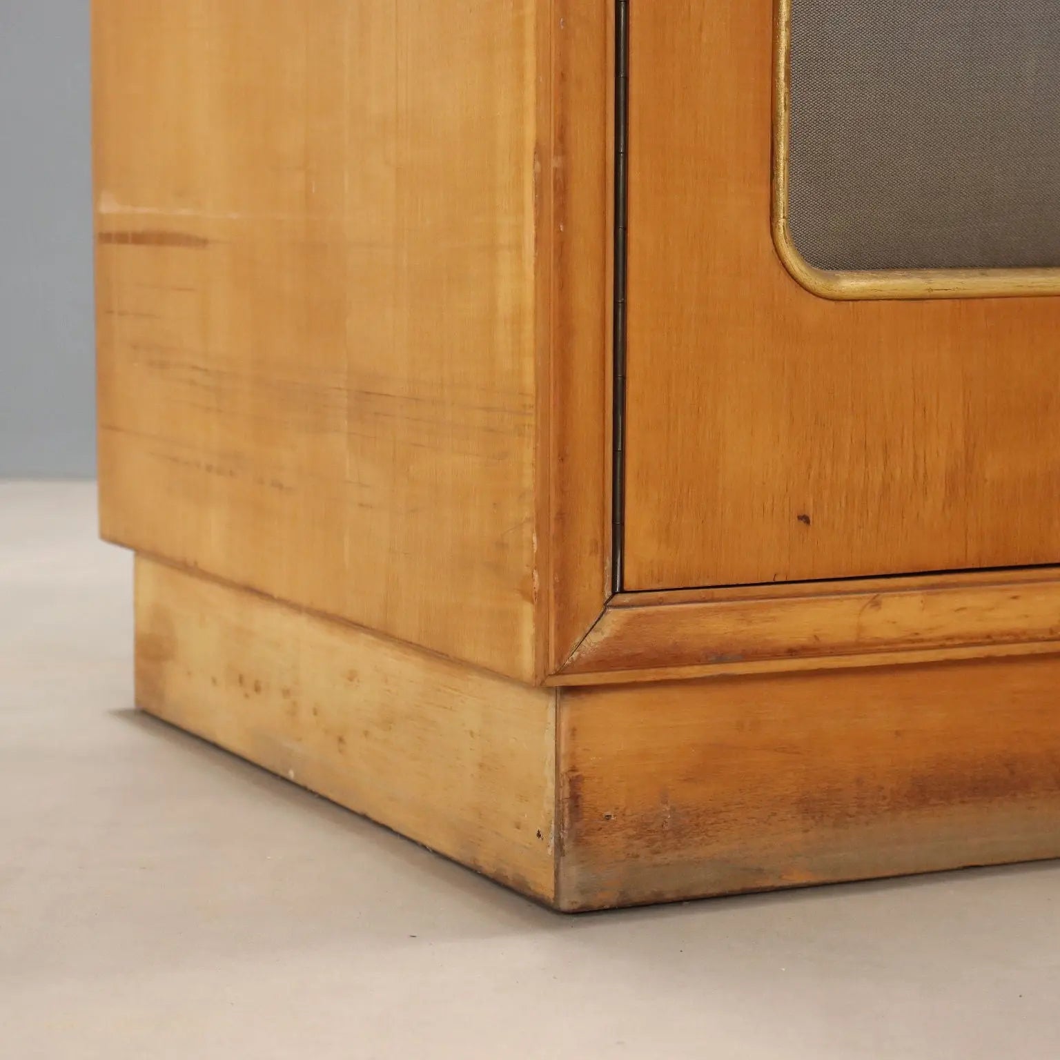 Vintage Wardrobe Maple Veneer Design Italy 1950s