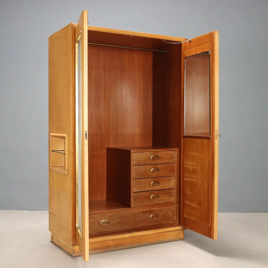 Vintage Wardrobe Maple Veneer Design Italy 1950s