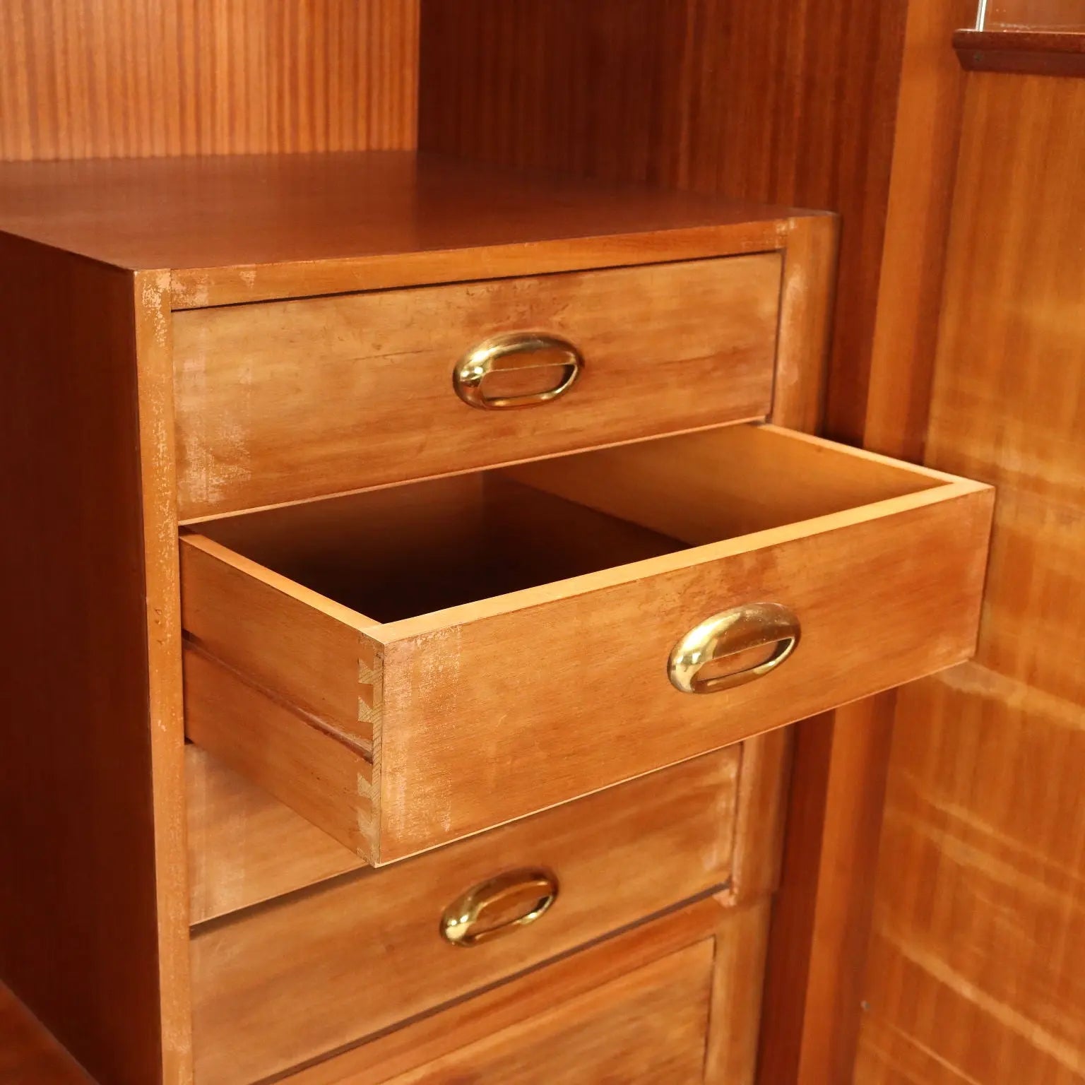 Vintage Wardrobe Maple Veneer Design Italy 1950s