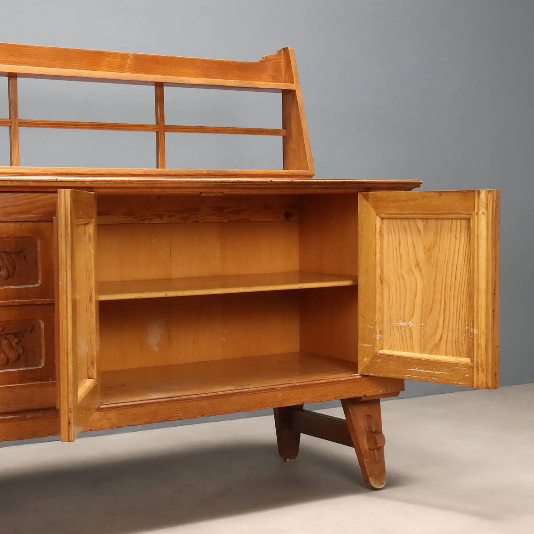 Vintage Buffet Oak Veneer Design Italy 1950s
