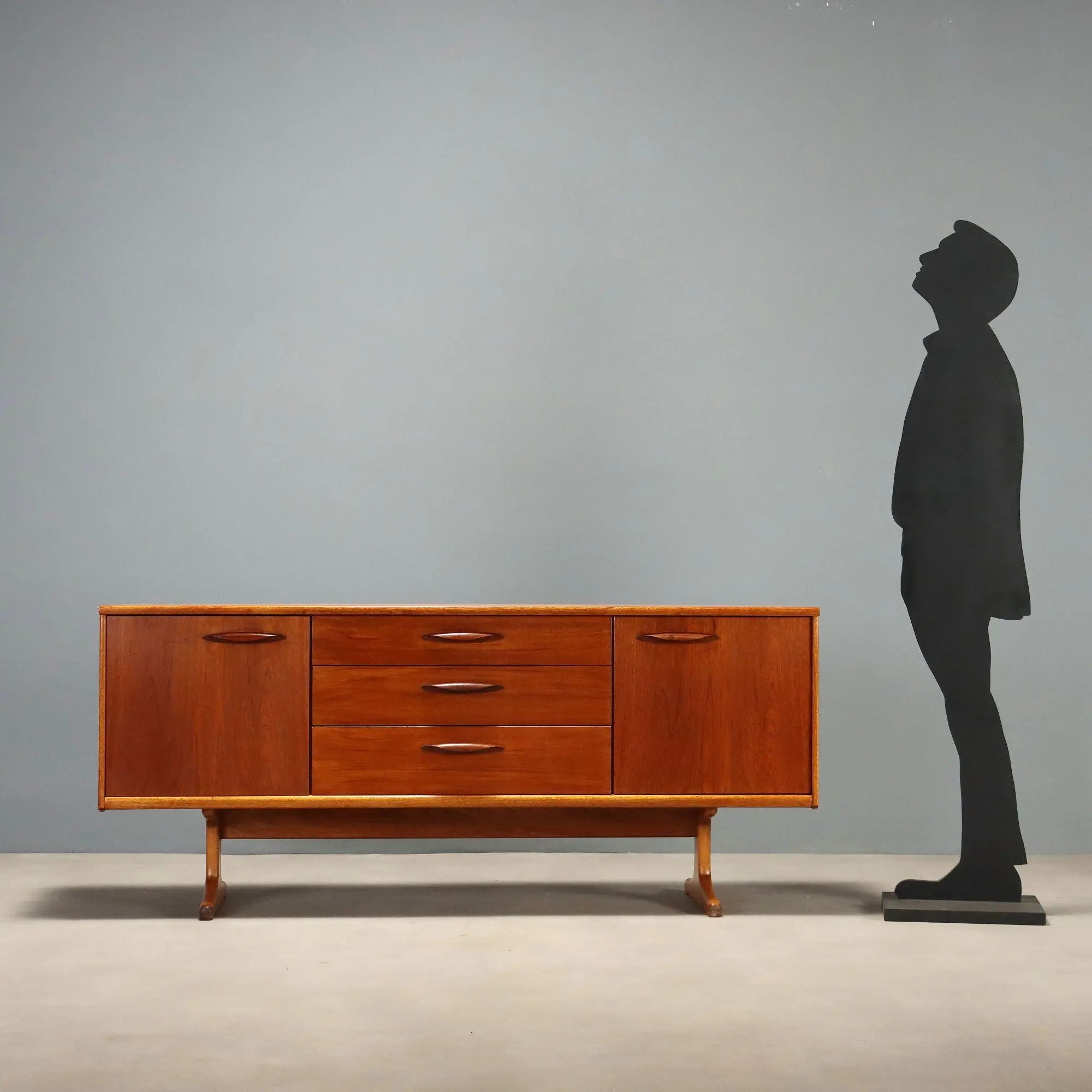 Vintage Sideboard Teak Veneer Design United Kingdom 1960s