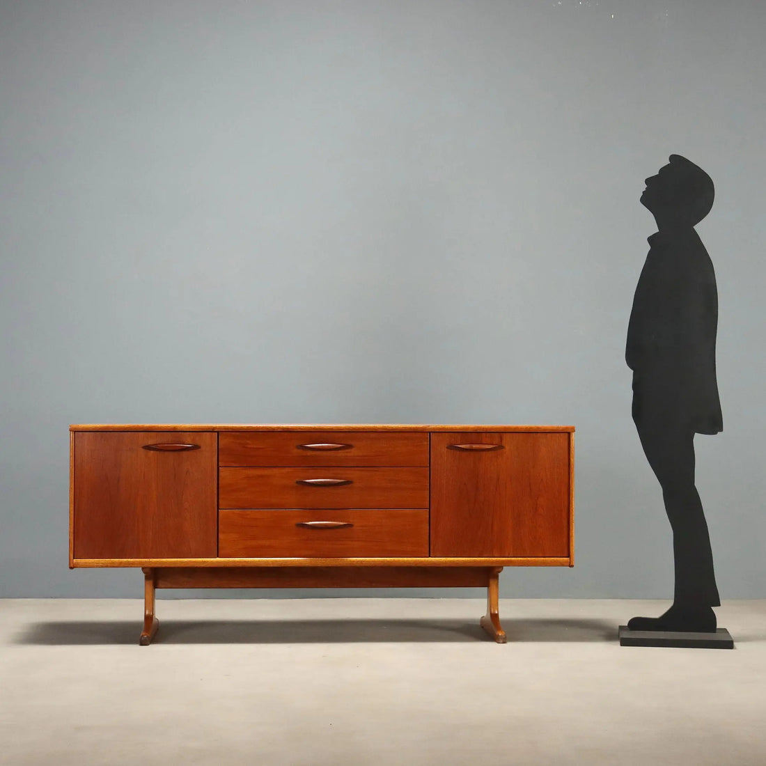 Vintage Sideboard Teak Veneer Design United Kingdom 1960s