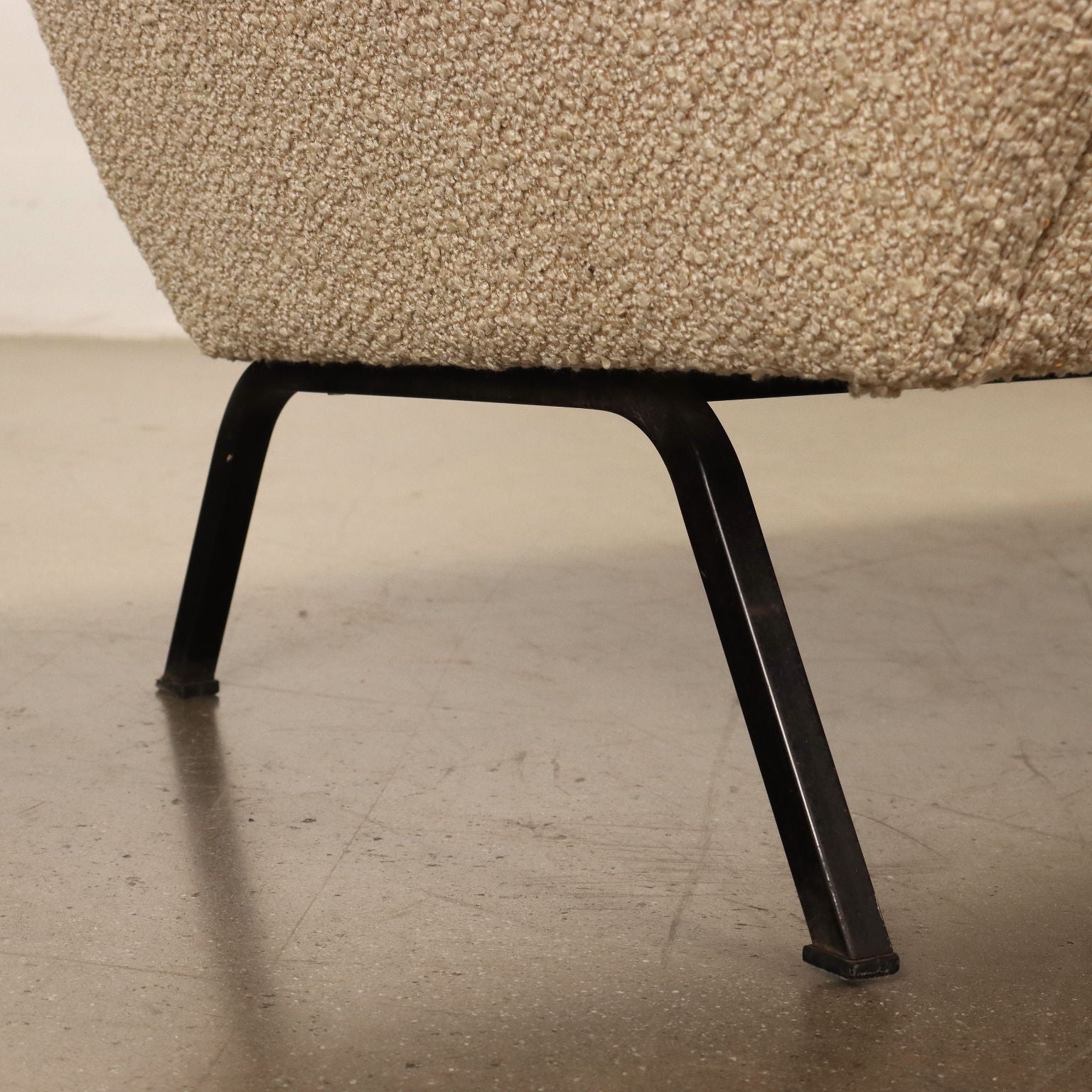 Vintage Sofa Foam Padding Cloth Enamelled Metal Design Italy 1960s | Modernism  Sofas