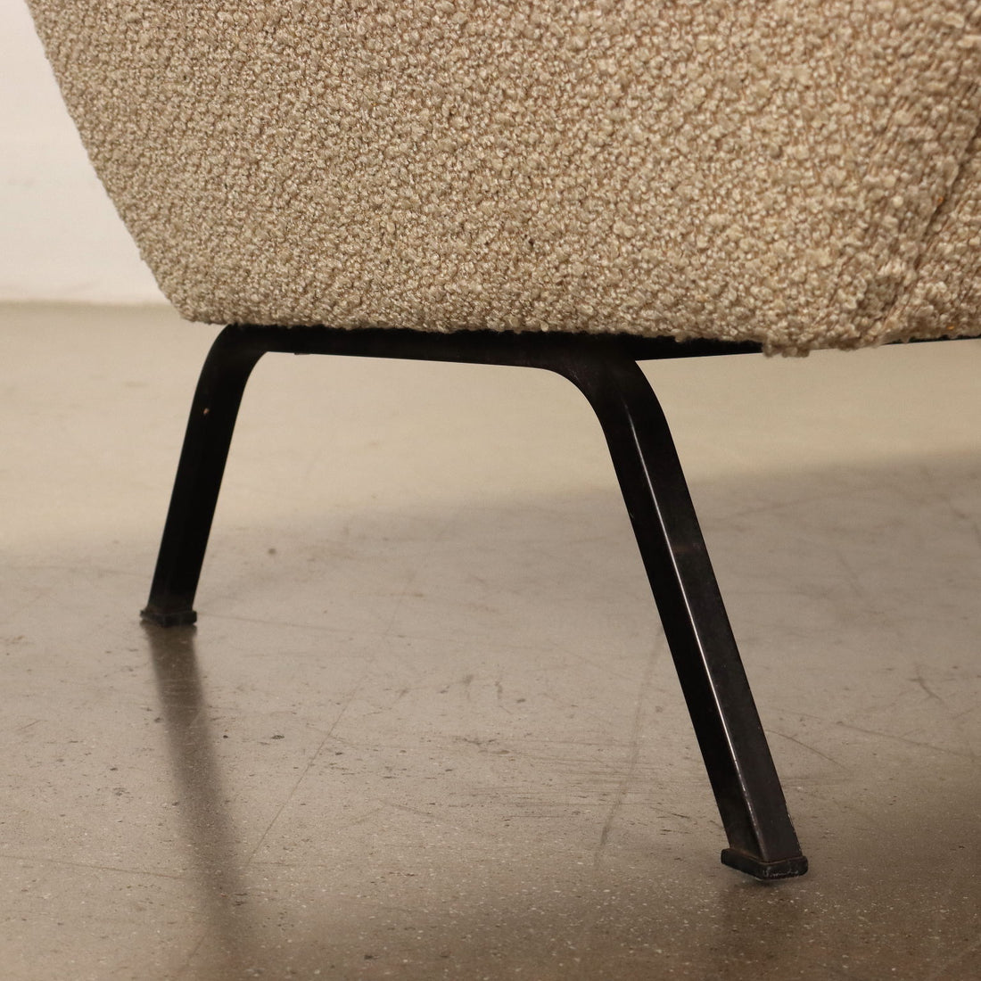 Vintage Sofa Foam Padding Cloth Enamelled Metal Design Italy 1960s | Modernism  Sofas