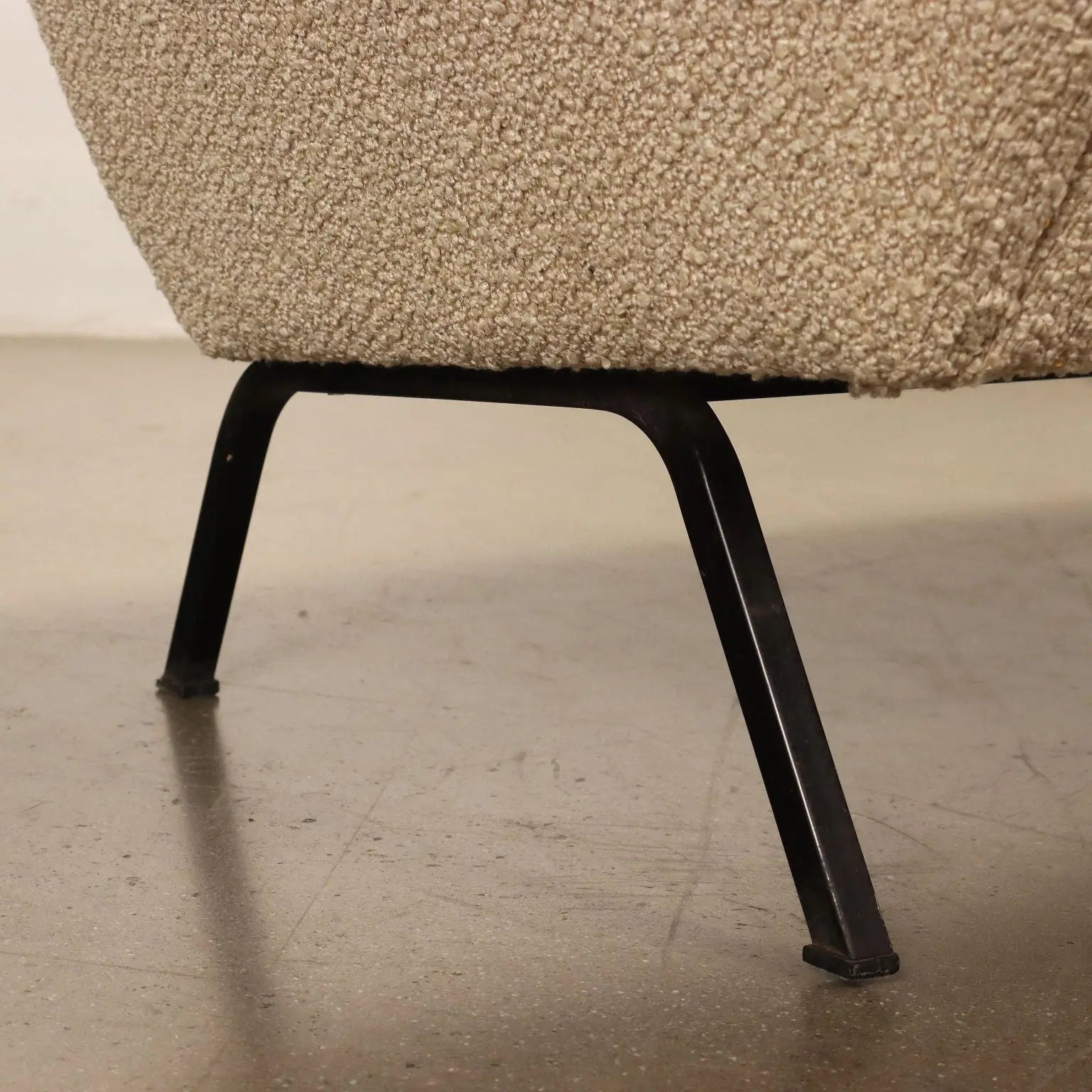Vintage Sofa Foam Padding Cloth Enamelled Metal Design Italy 1960s | Modernism  Sofas