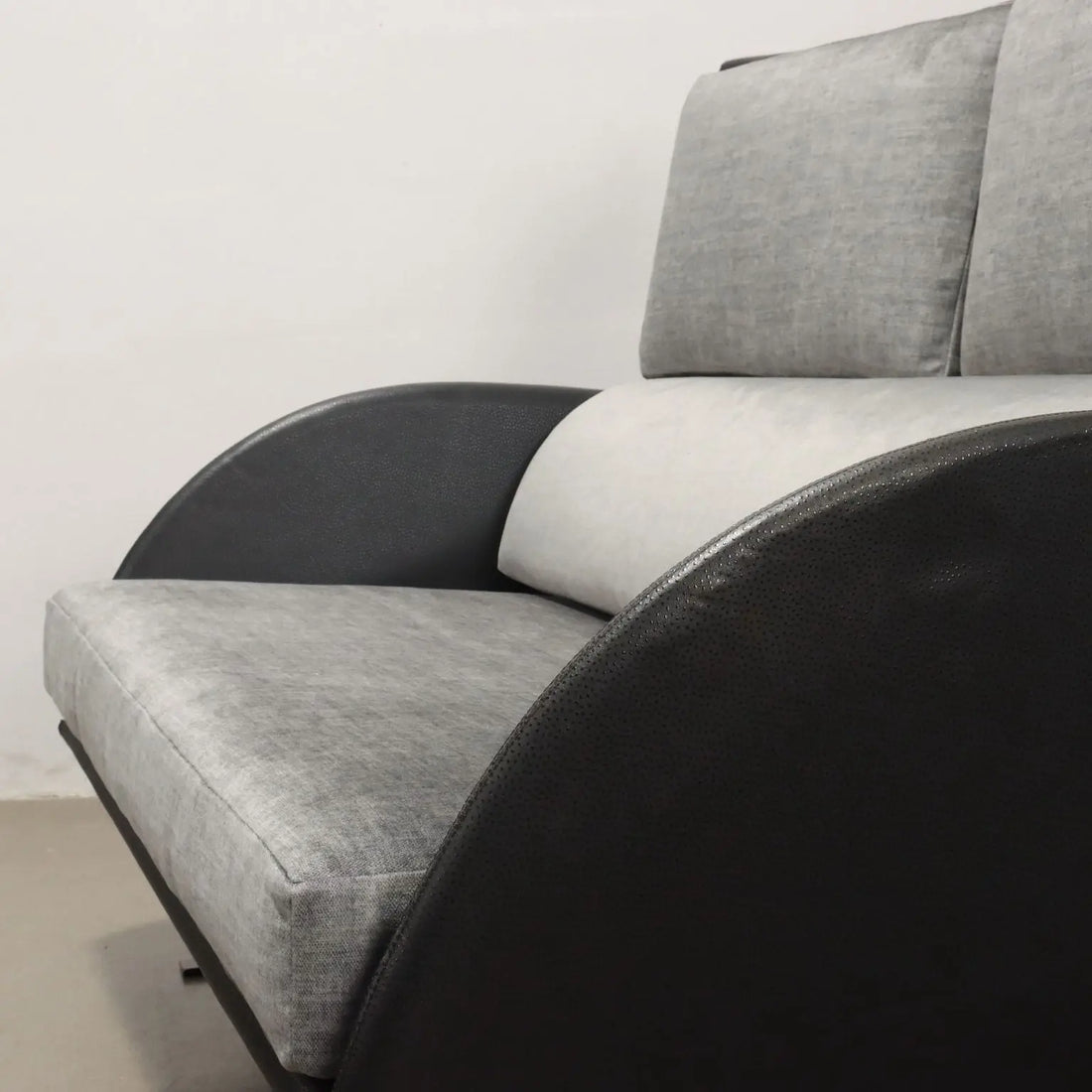 Vintage 1980s Sofa Velvet Leatherette with Pillowcases Italy | Modernism | Sofas