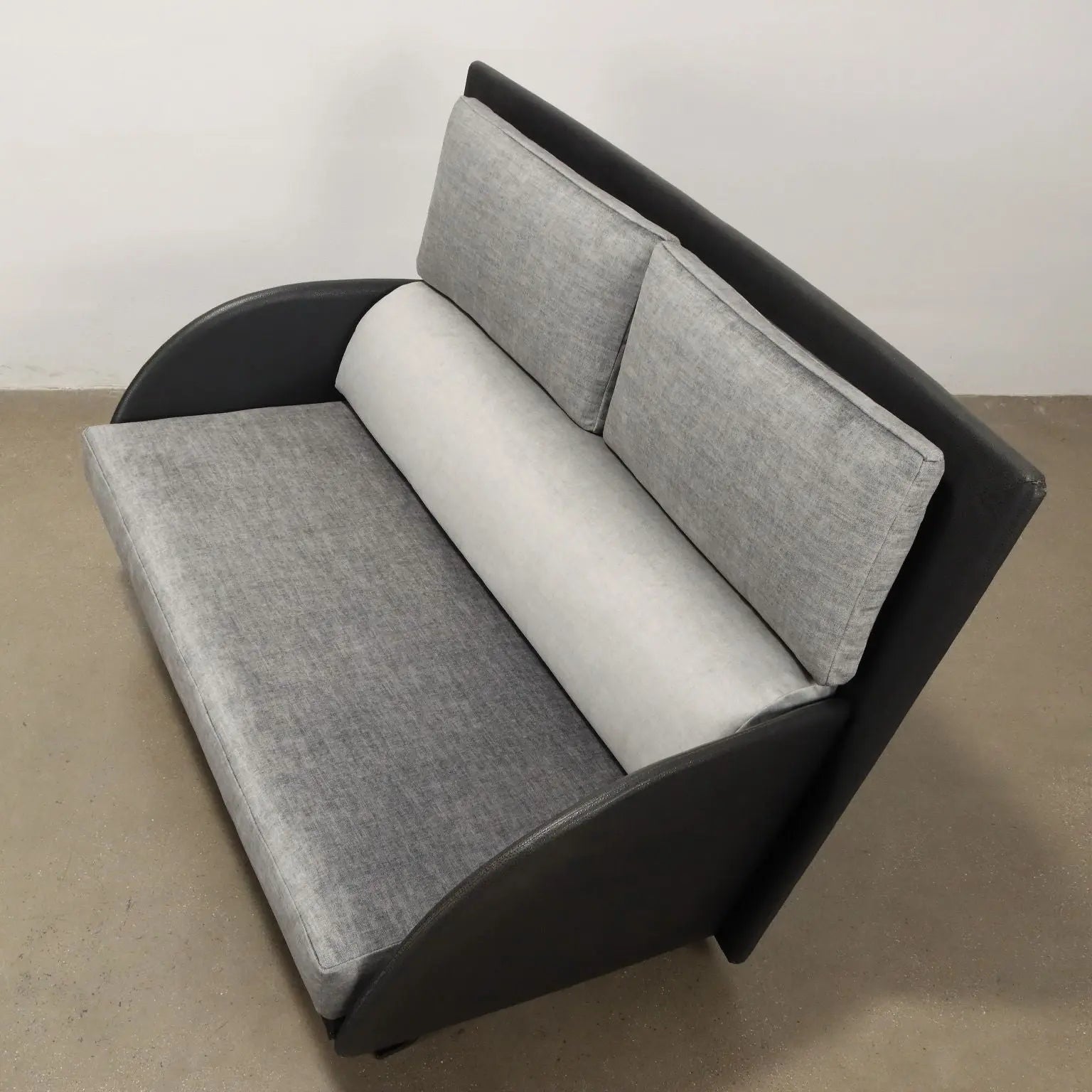 Vintage 1980s Sofa Velvet Leatherette with Pillowcases Italy | Modernism | Sofas