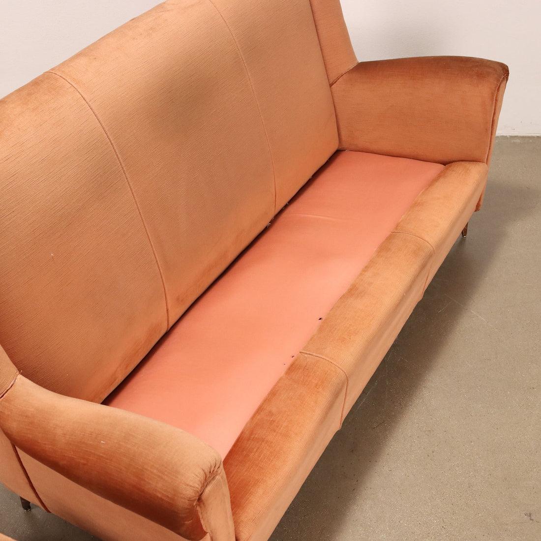 Vintage 1950s Sofa 3 Seater Red Velvet Italy To be Restored | Modernism  Sofas