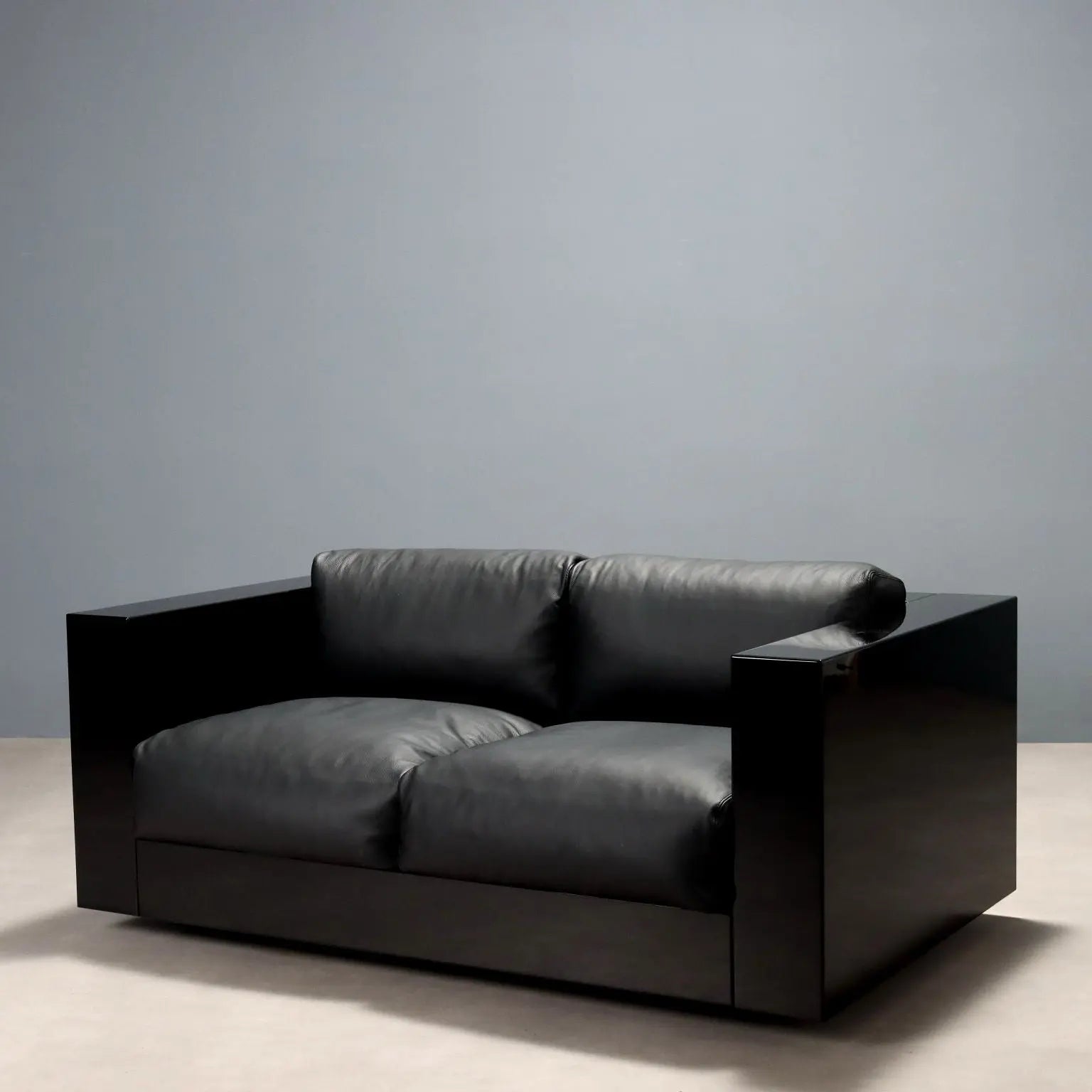 Saratoga Sofa Poltronova Vignelli Design