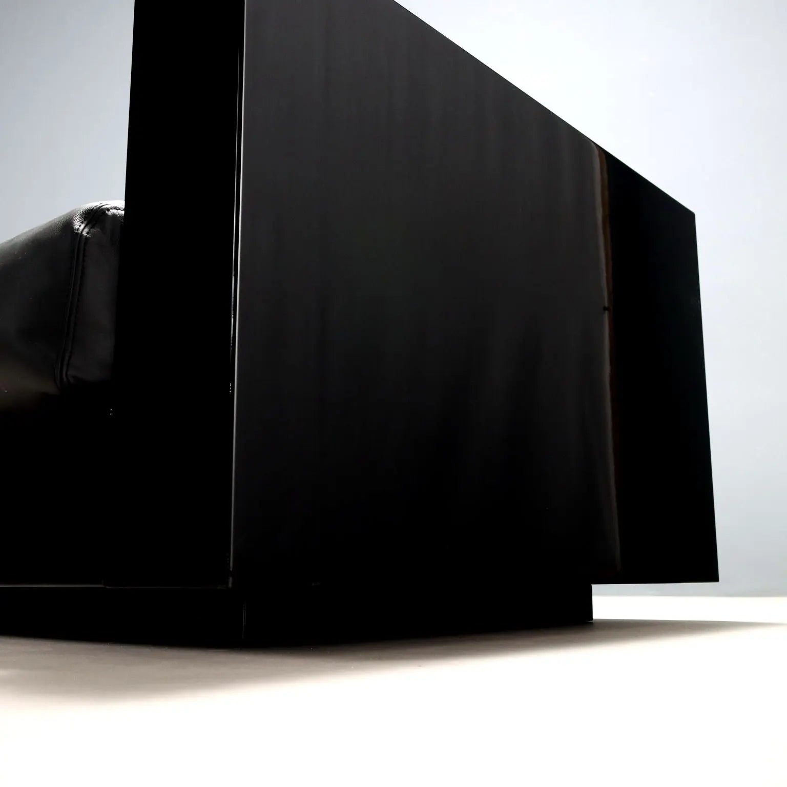 Saratoga Sofa Poltronova Vignelli Design