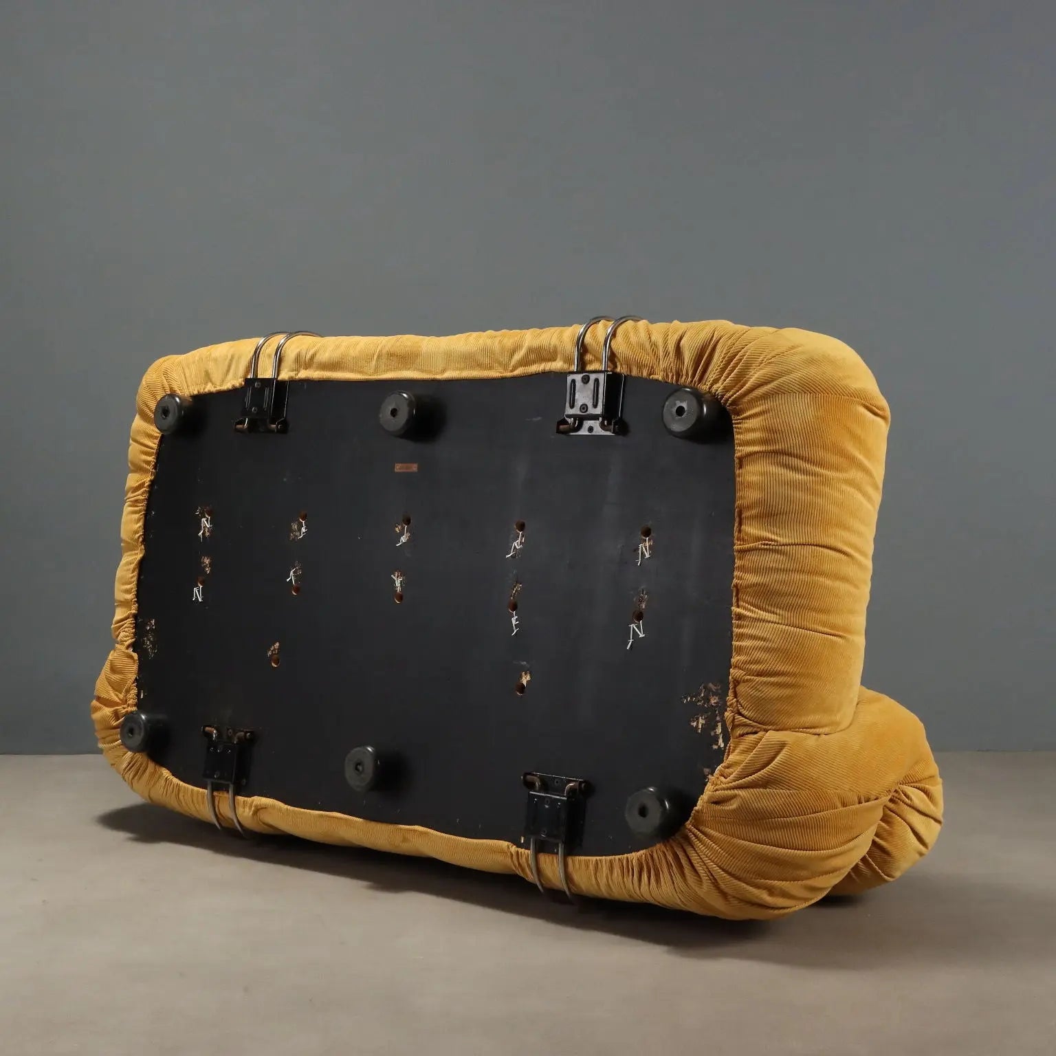 Cassina Soriana Sofa Design Afra and Tobia Scarpa Italy 1970s