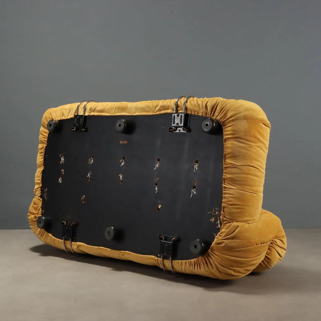 Cassina Soriana Sofa Design Afra and Tobia Scarpa Italy 1970s