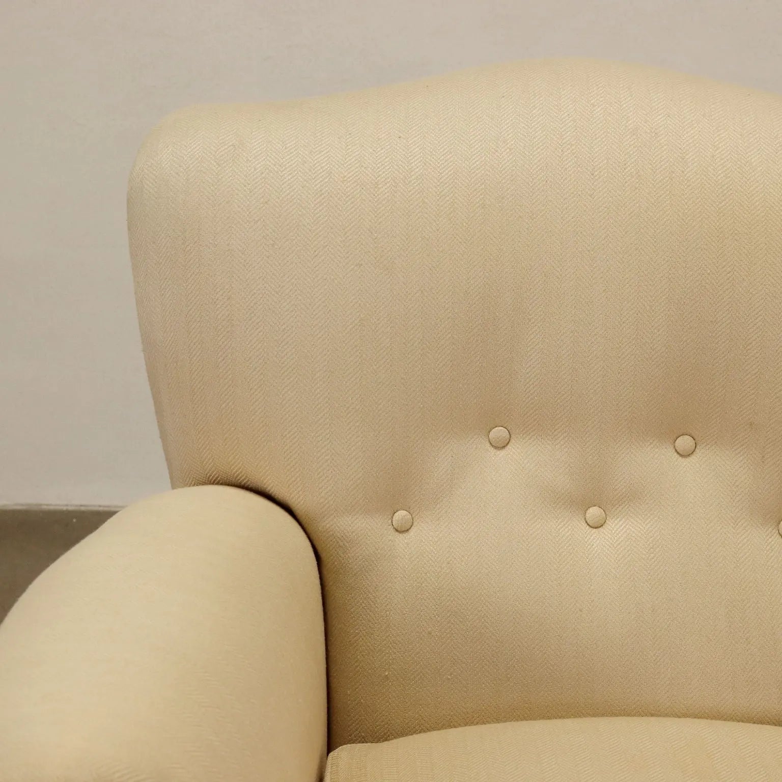 Armchair Fabric Italy 1950s | Modernism | Armchairs