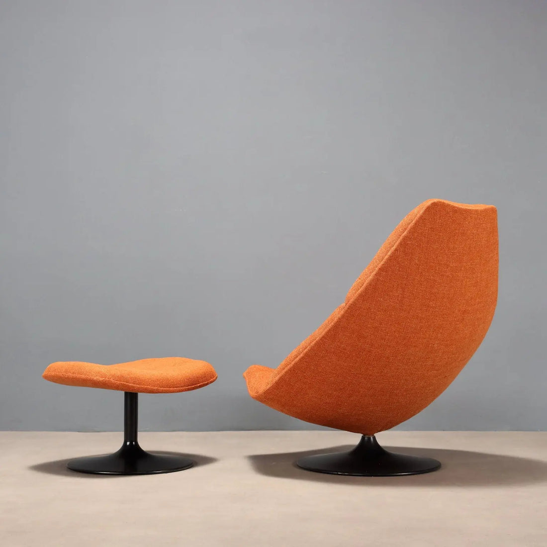 Artifort F588 Armchair Vintage Design G. Harcourt with Footrest 1960s - Artifort, 1960s | Modernism | Armchairs