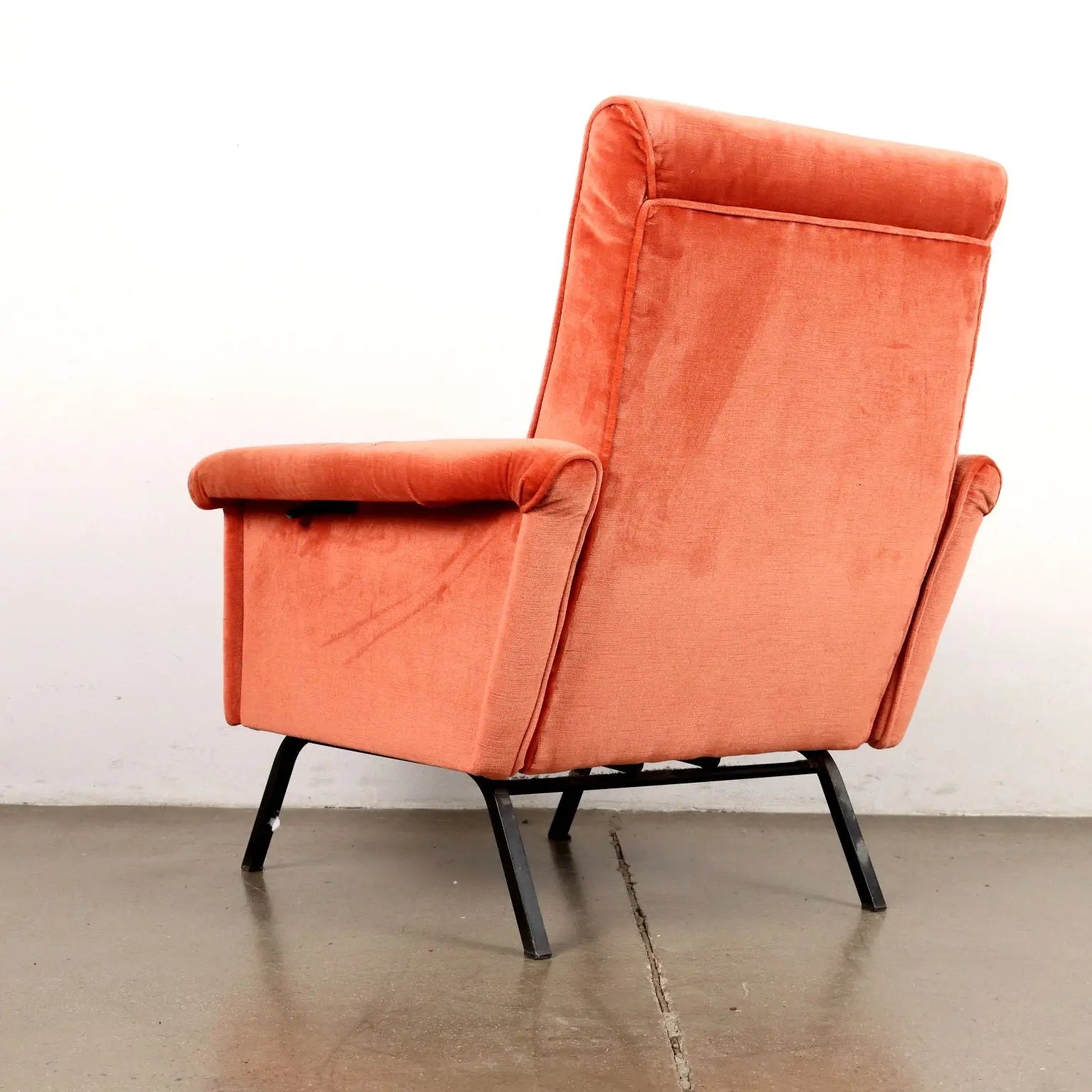 Vintage 1960s-70s Armchair Metal Velvet Italy | Modernism | Armchairs