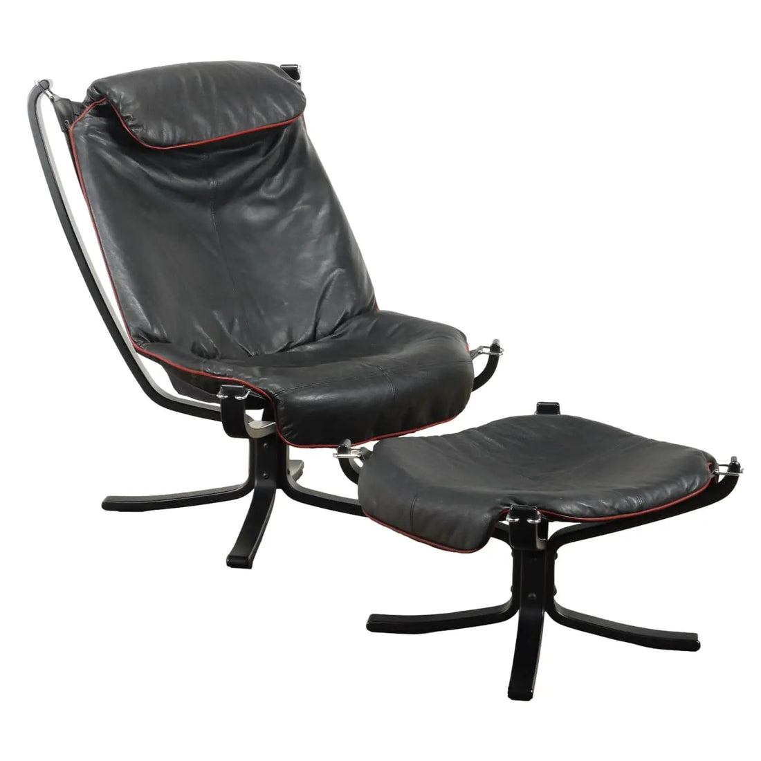 Poltrona Frau Viking Armchair Vintage Leather Italy 1980s - Poltrona Frau Manufacture | Modernism | Armchairs