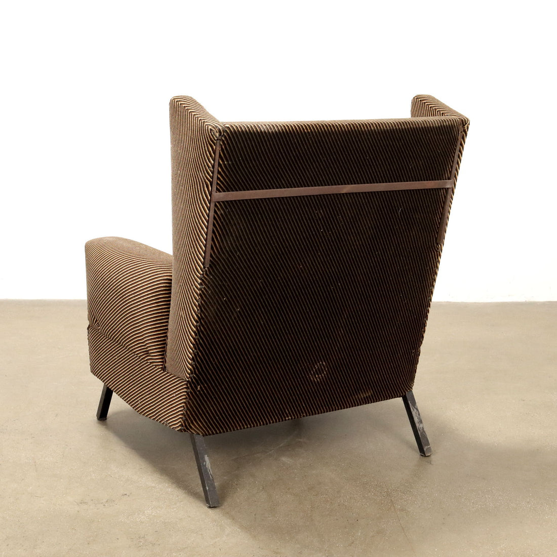 Vintage Armchairs Velvet Foam Italy 1960s-1970s | Modernism  Armchairs