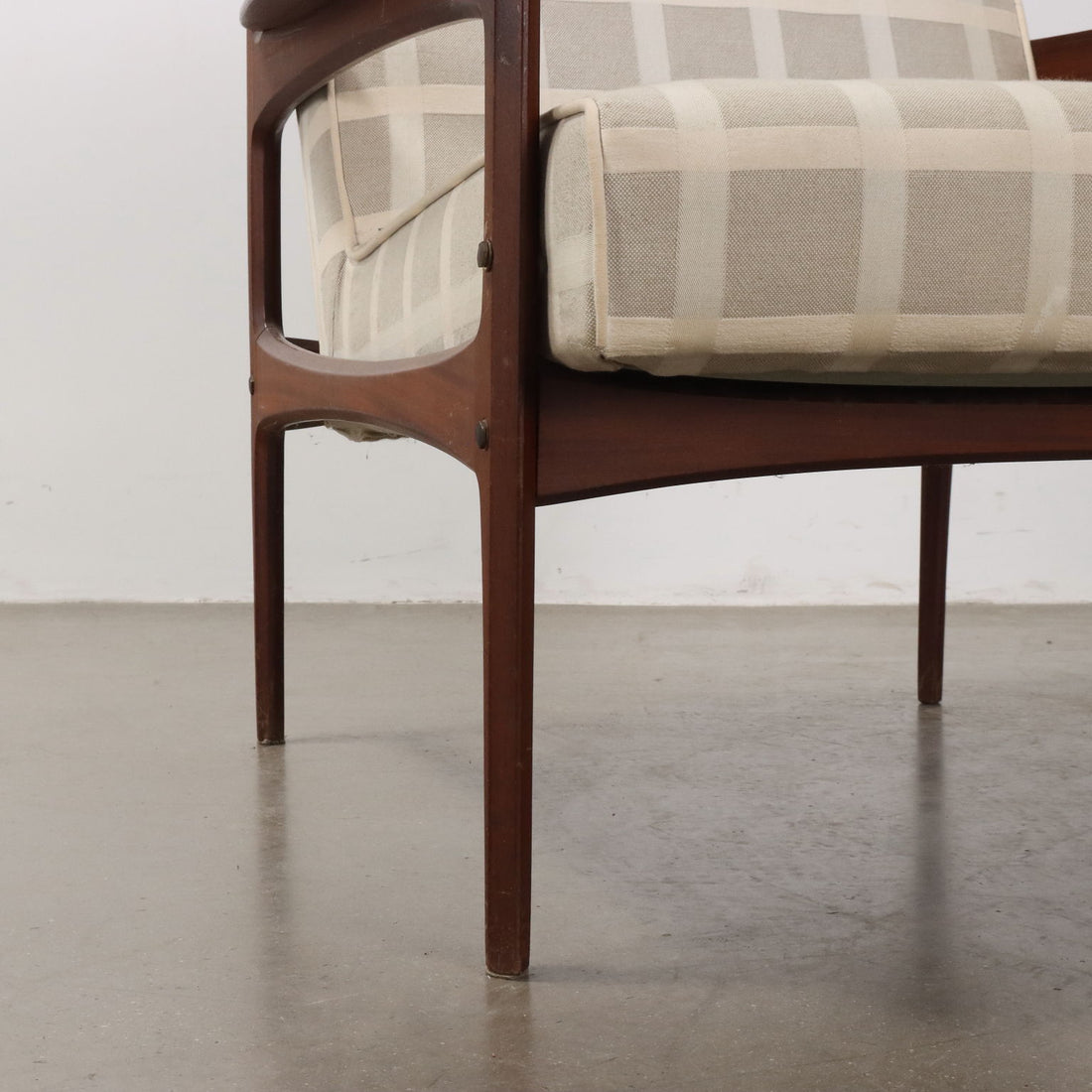  | Modernism  Armchairs