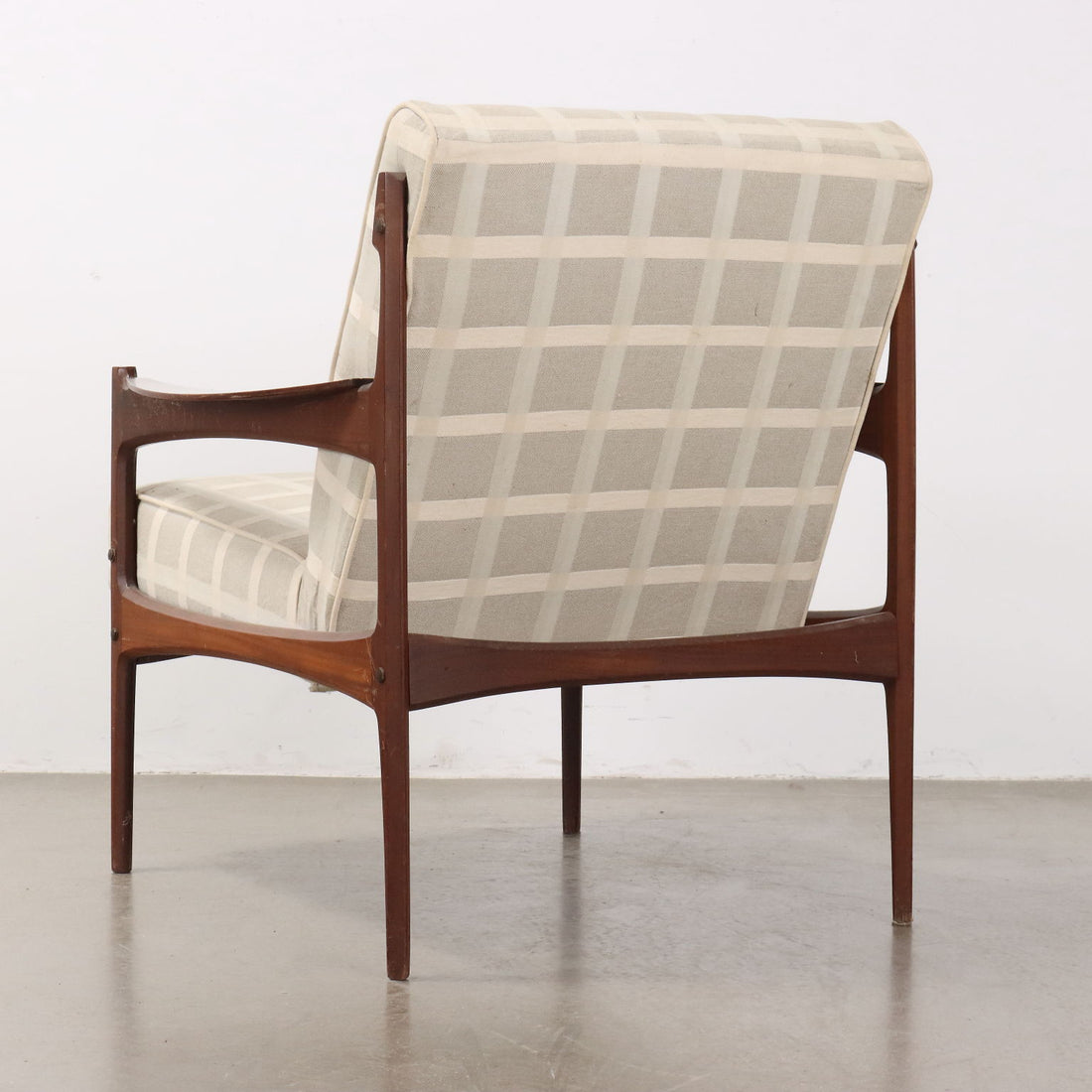  | Modernism  Armchairs