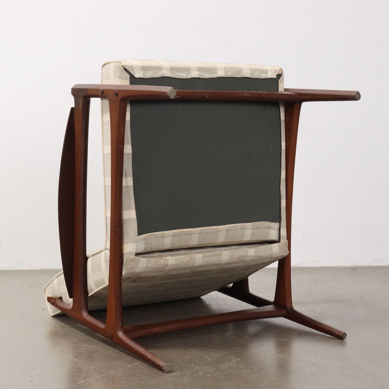  | Modernism  Armchairs