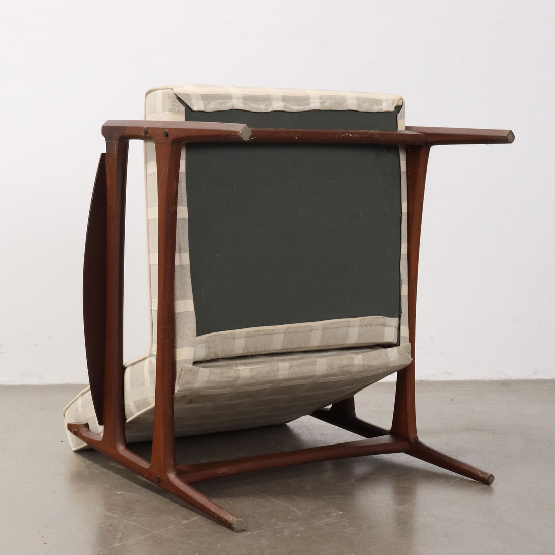  | Modernism  Armchairs