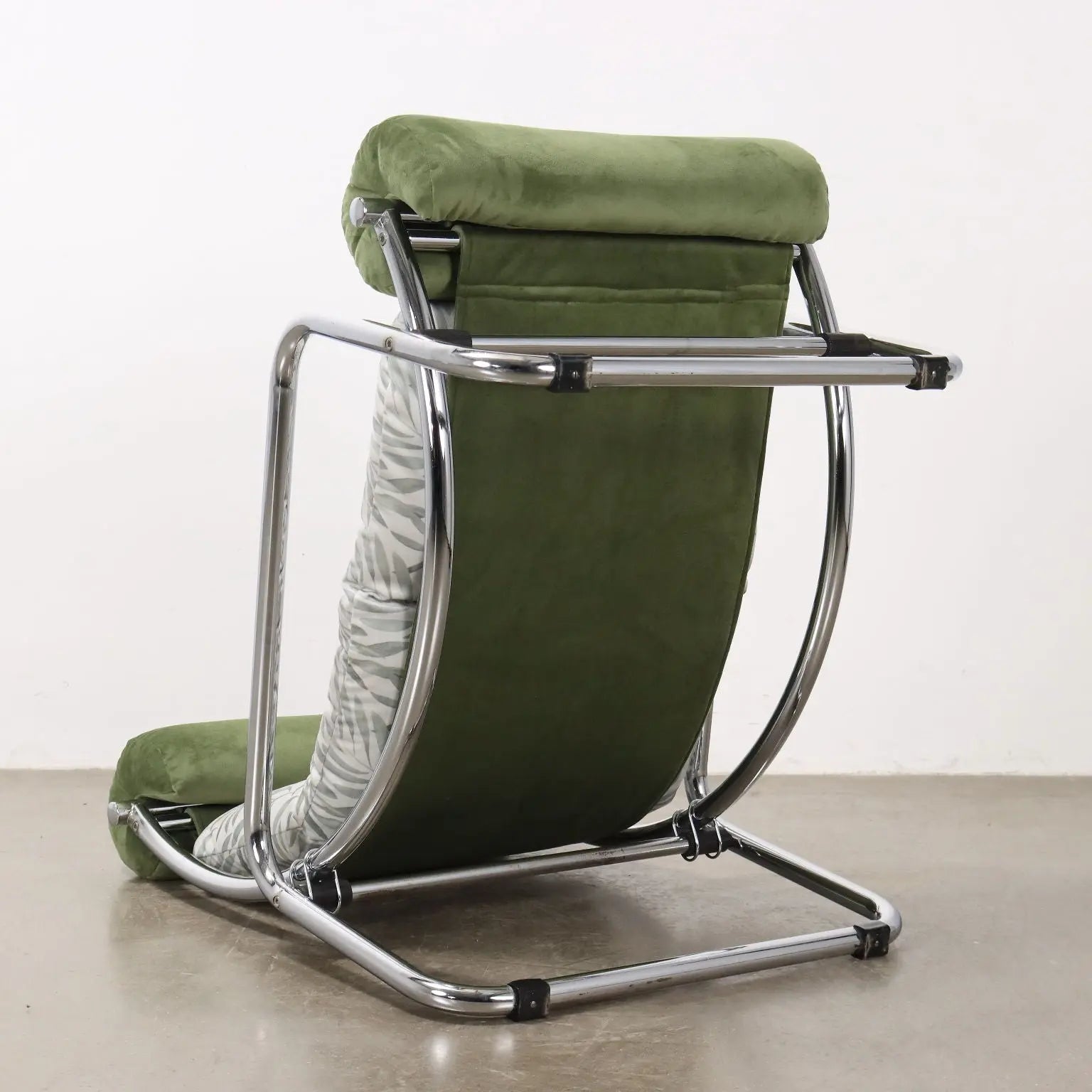 Vintage Armchair Jungle Collection Velvet Italy 1960s | Modernism | Armchairs