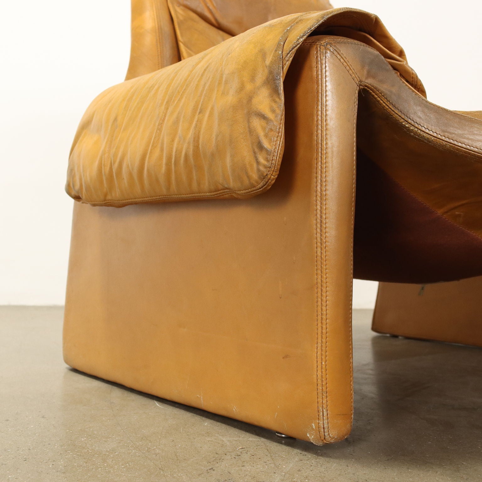  | Modernism  Armchairs