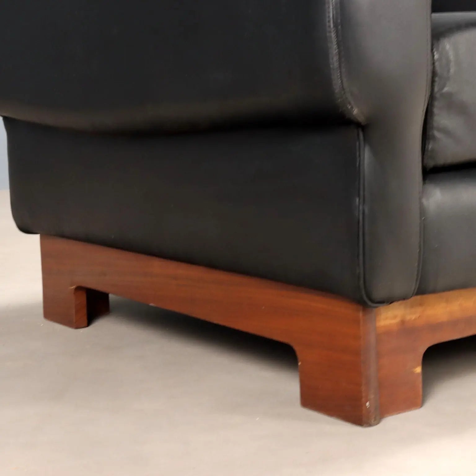 Vintage Armchairs Wood Leather Design Italy 1960s-1970s | Modernism | Armchairs