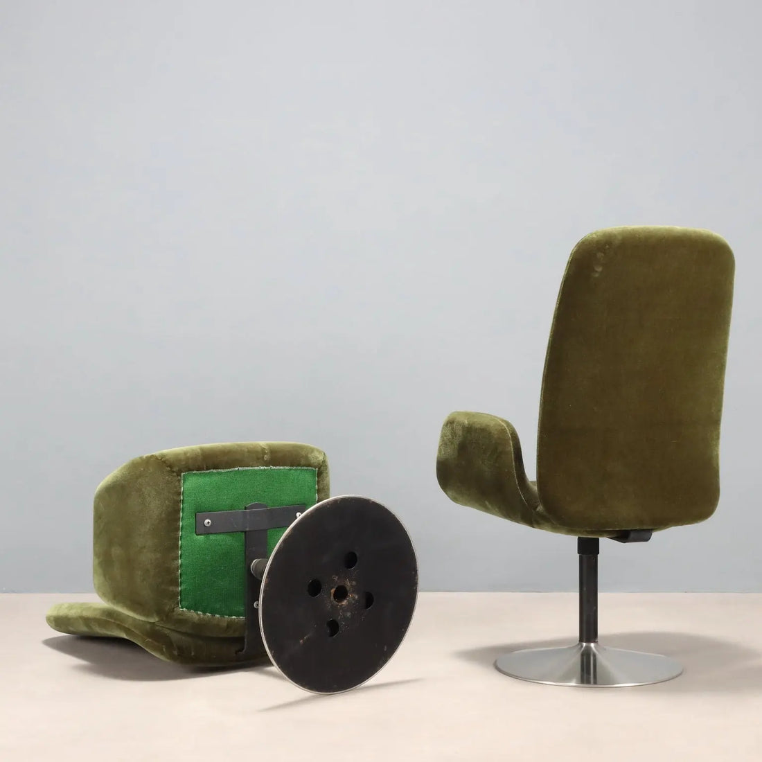 Vintage Armchairs Fabric Foam Metal Design Italy 1970s | Modernism | Armchairs