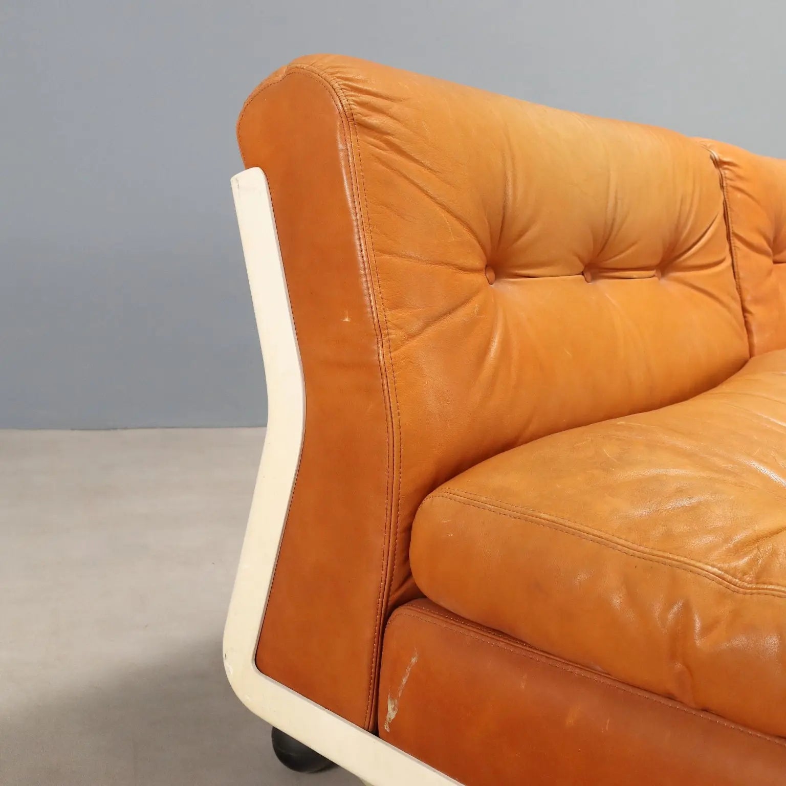 Two 'Amanta' Armchairs by Mario Bellini - B&B Italia