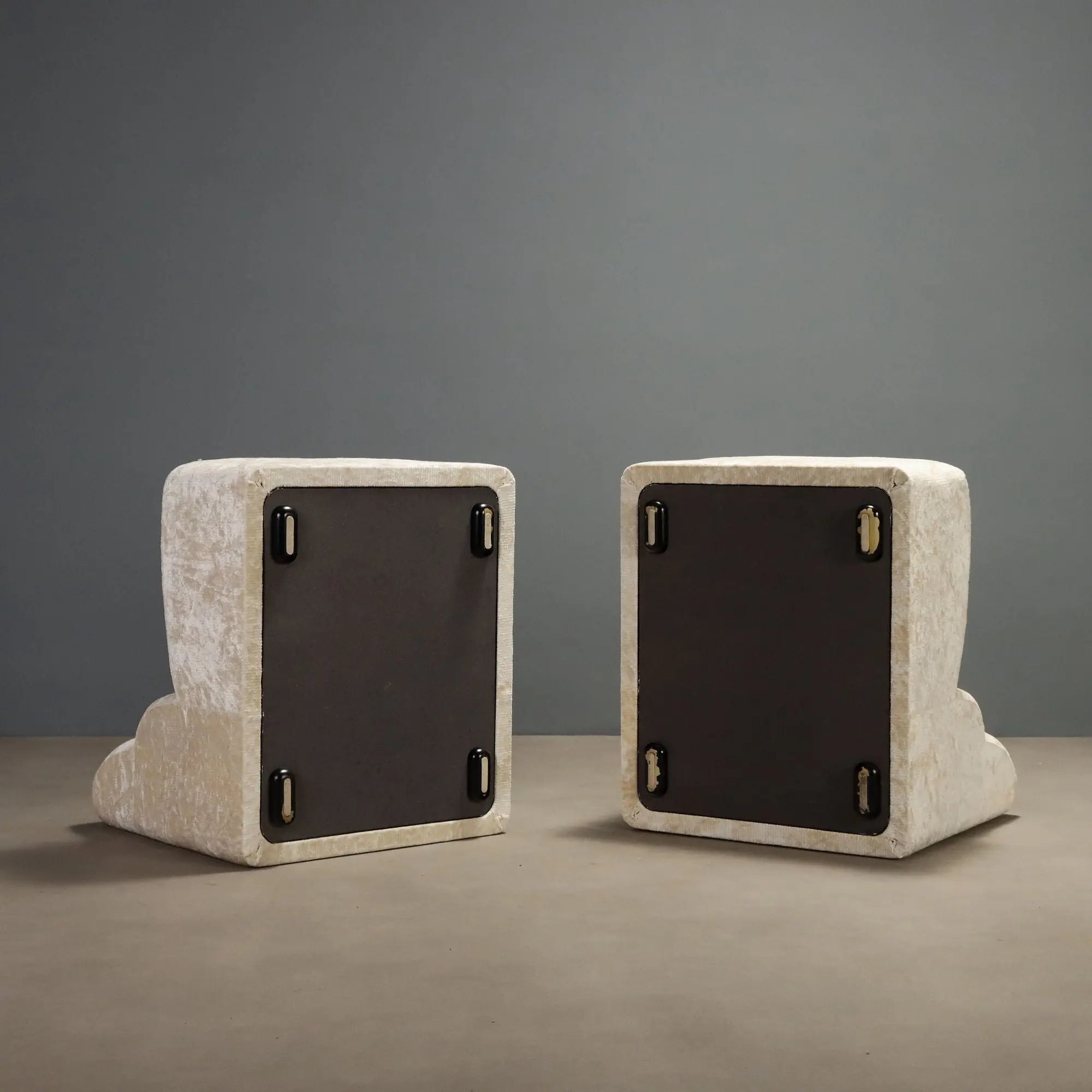 Simon Gavina Antelami Armchairs Design Kazuhide Takahama 1970s