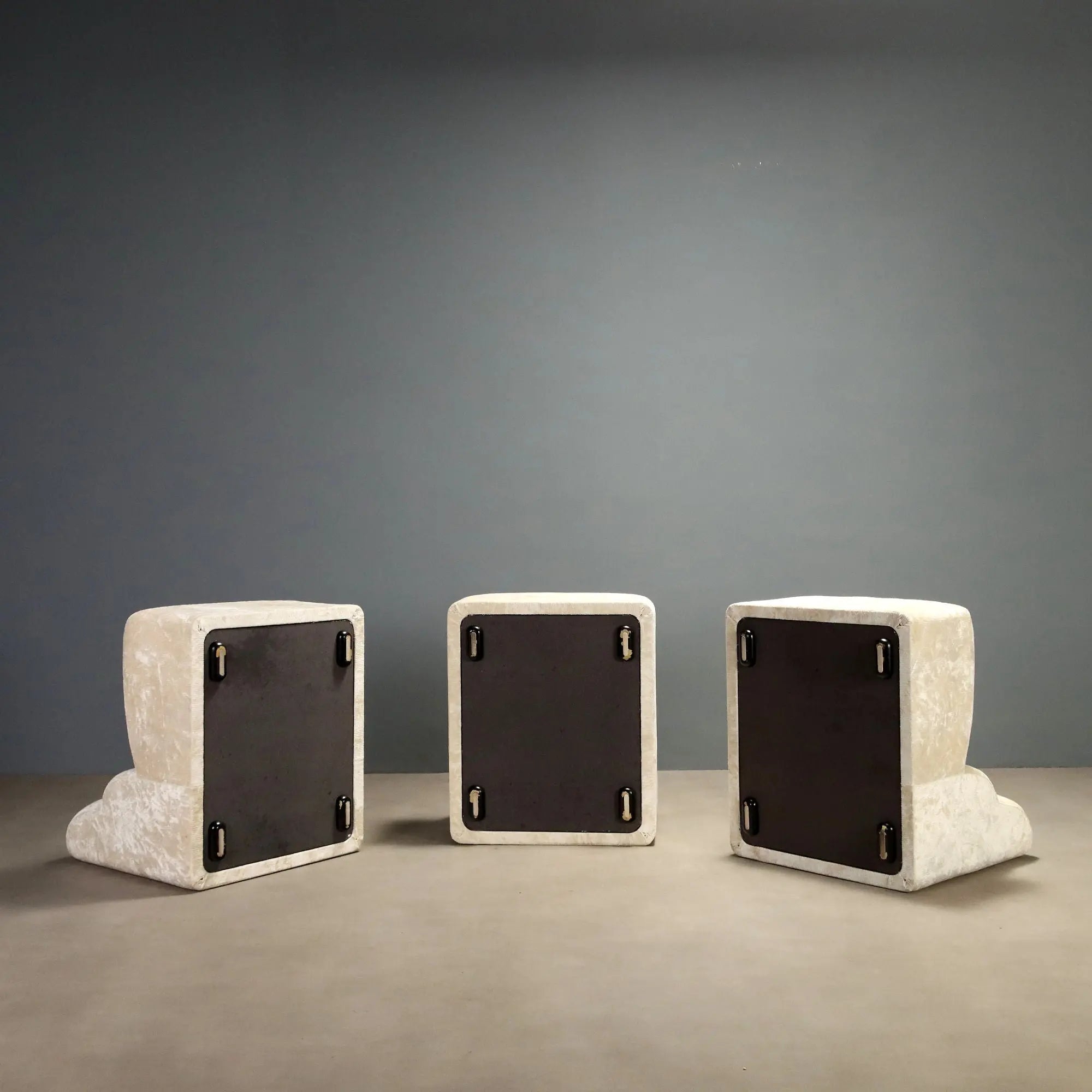 Simon Gavina Antelami Armchais Design Kazuhide Takahama 1970s