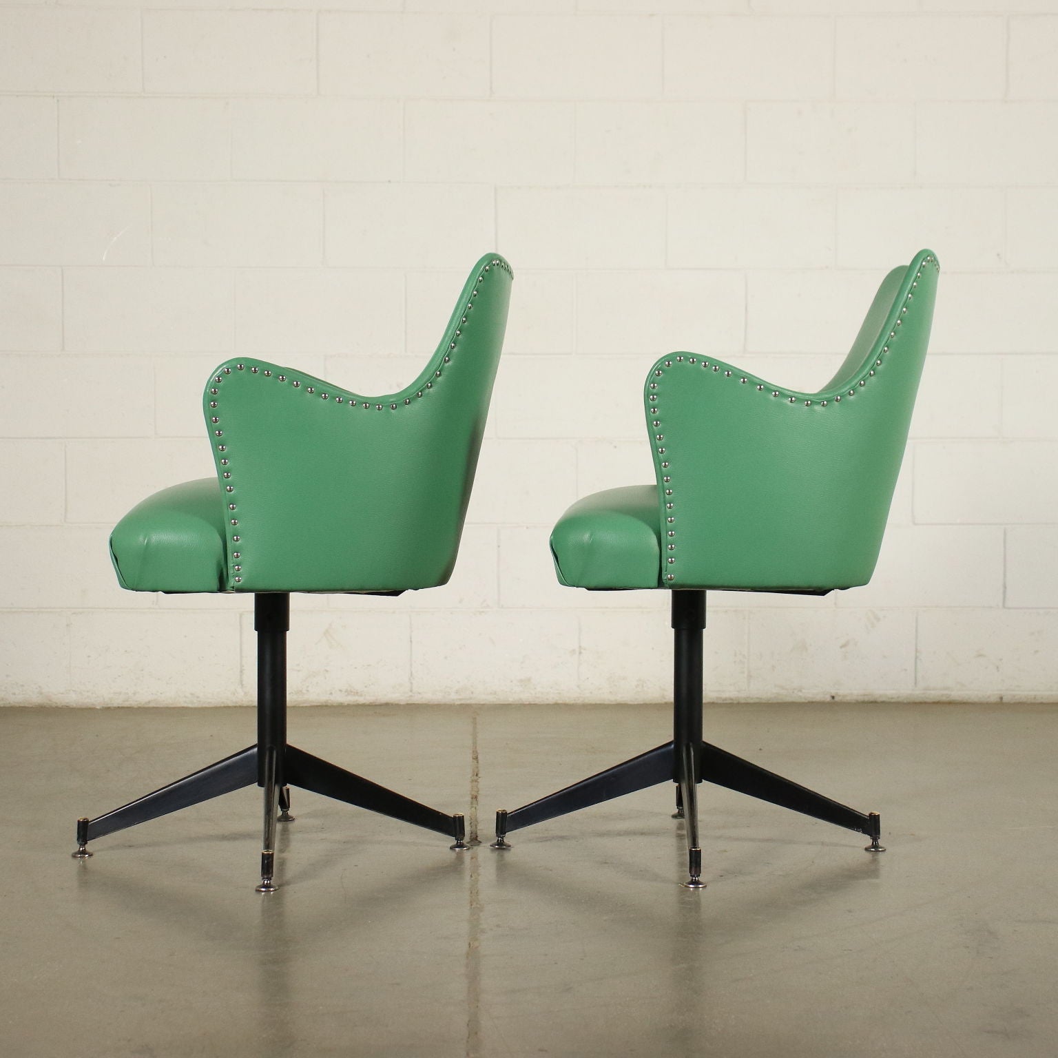  | Modernism  Chairs