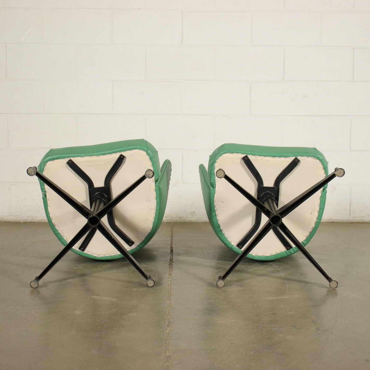  | Modernism  Chairs