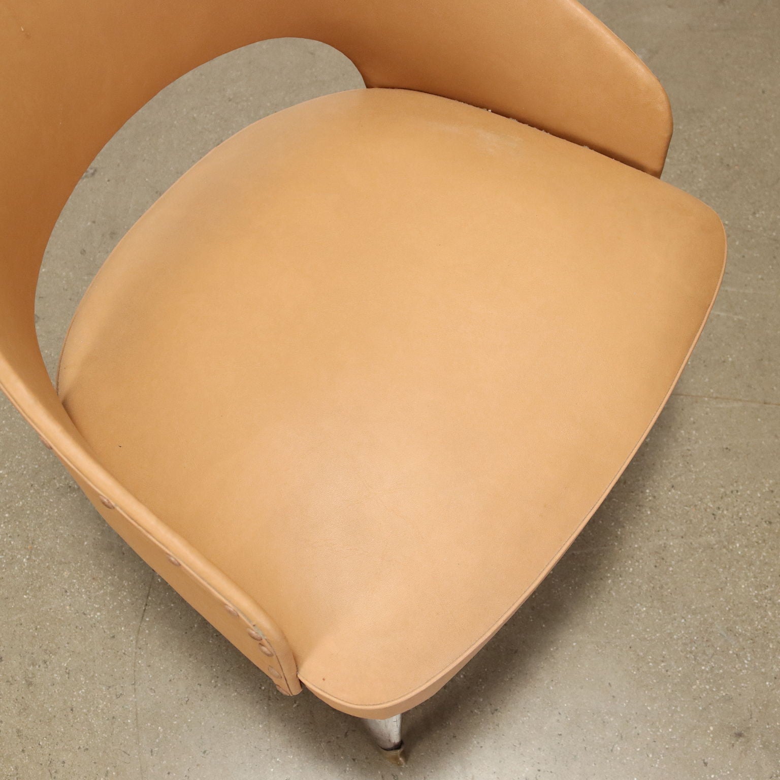  | Modernism  Chairs