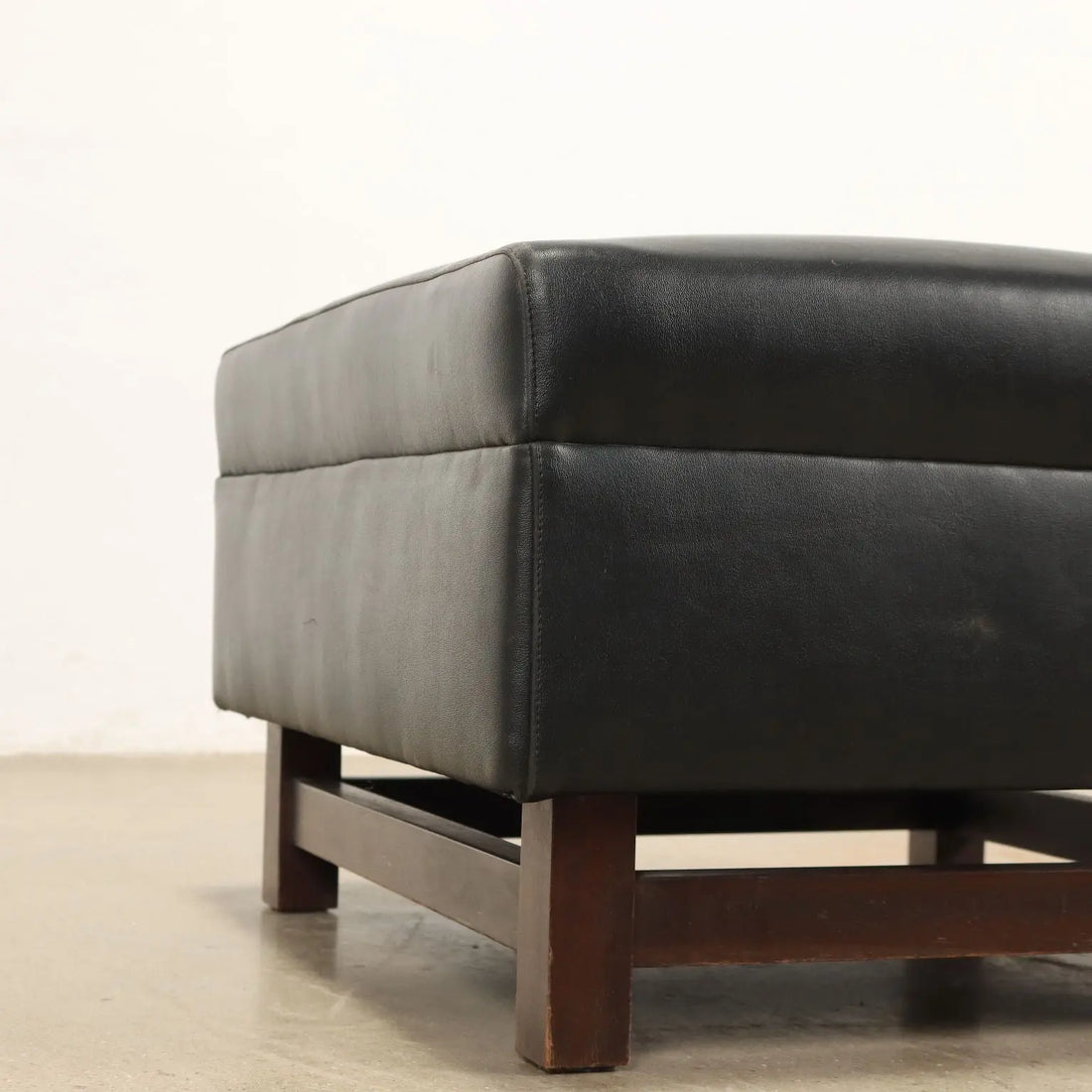 Vintage 1960s Pouf Wood Foam Italy | Modernism | Chairs