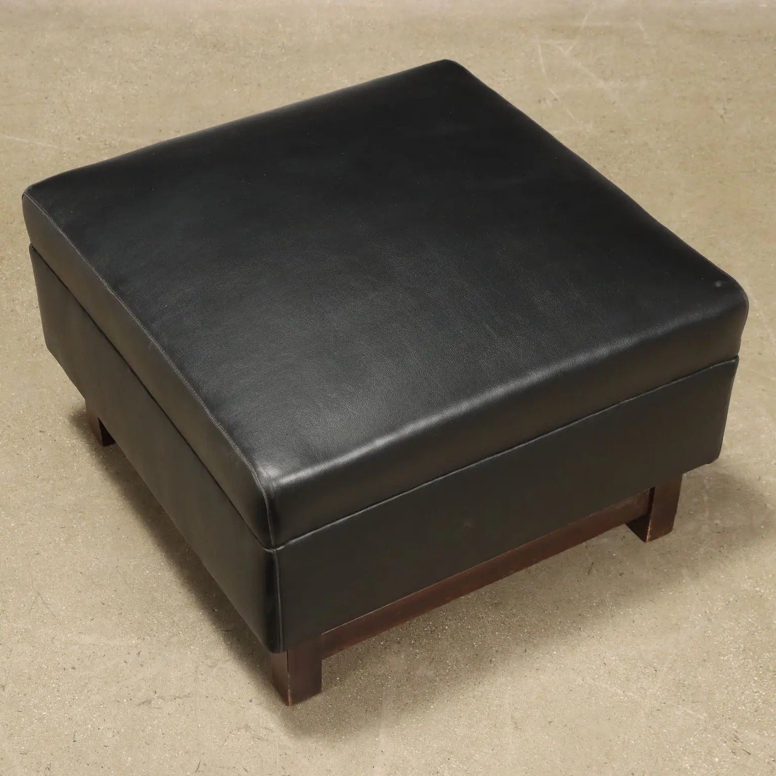 Vintage 1960s Pouf Wood Foam Italy | Modernism | Chairs