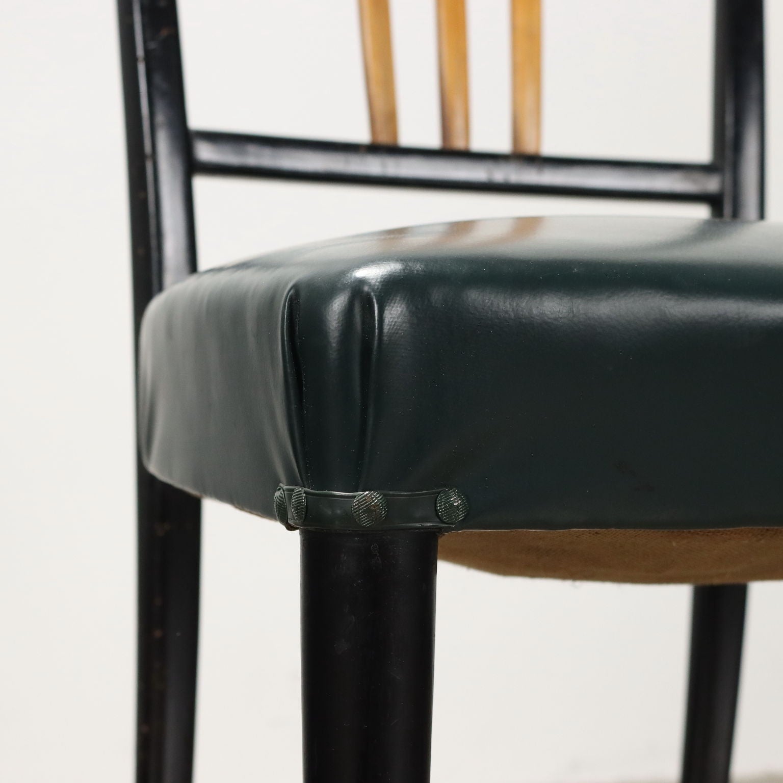  | Modernism  Chairs