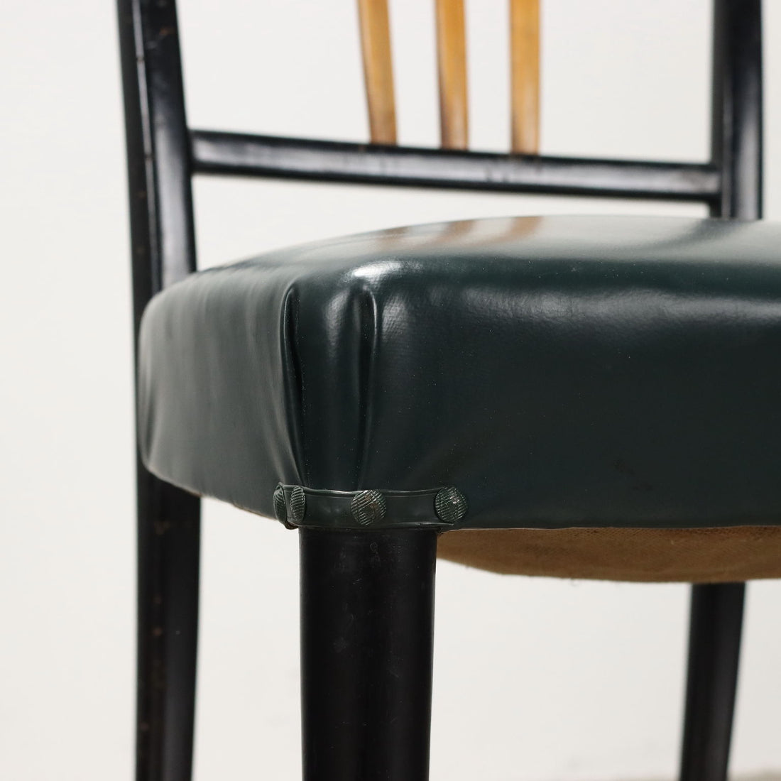  | Modernism  Chairs