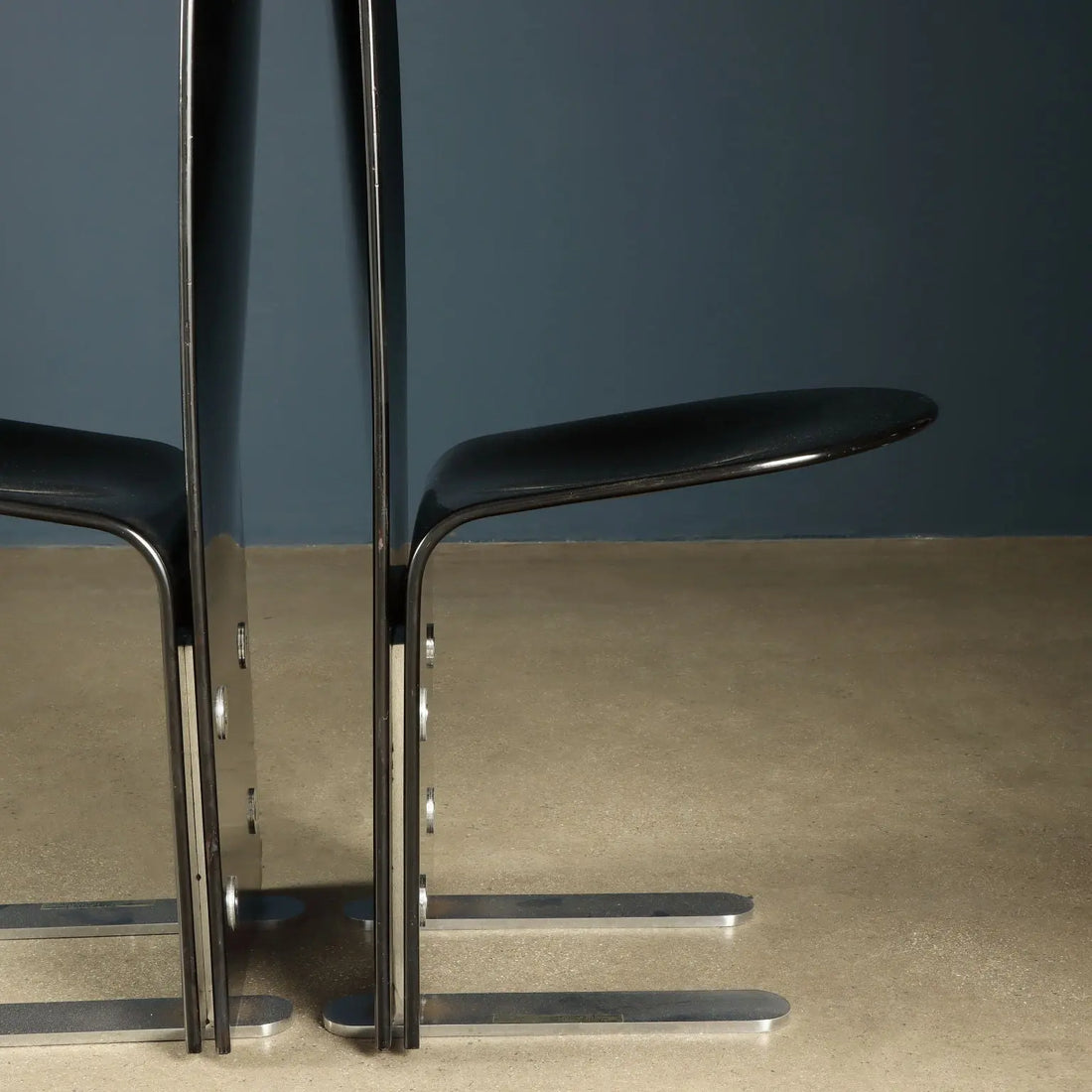 Armet Pellicano Chairs Vintage Design Luigi Saccardo Steel Wood | Modernism  Chairs