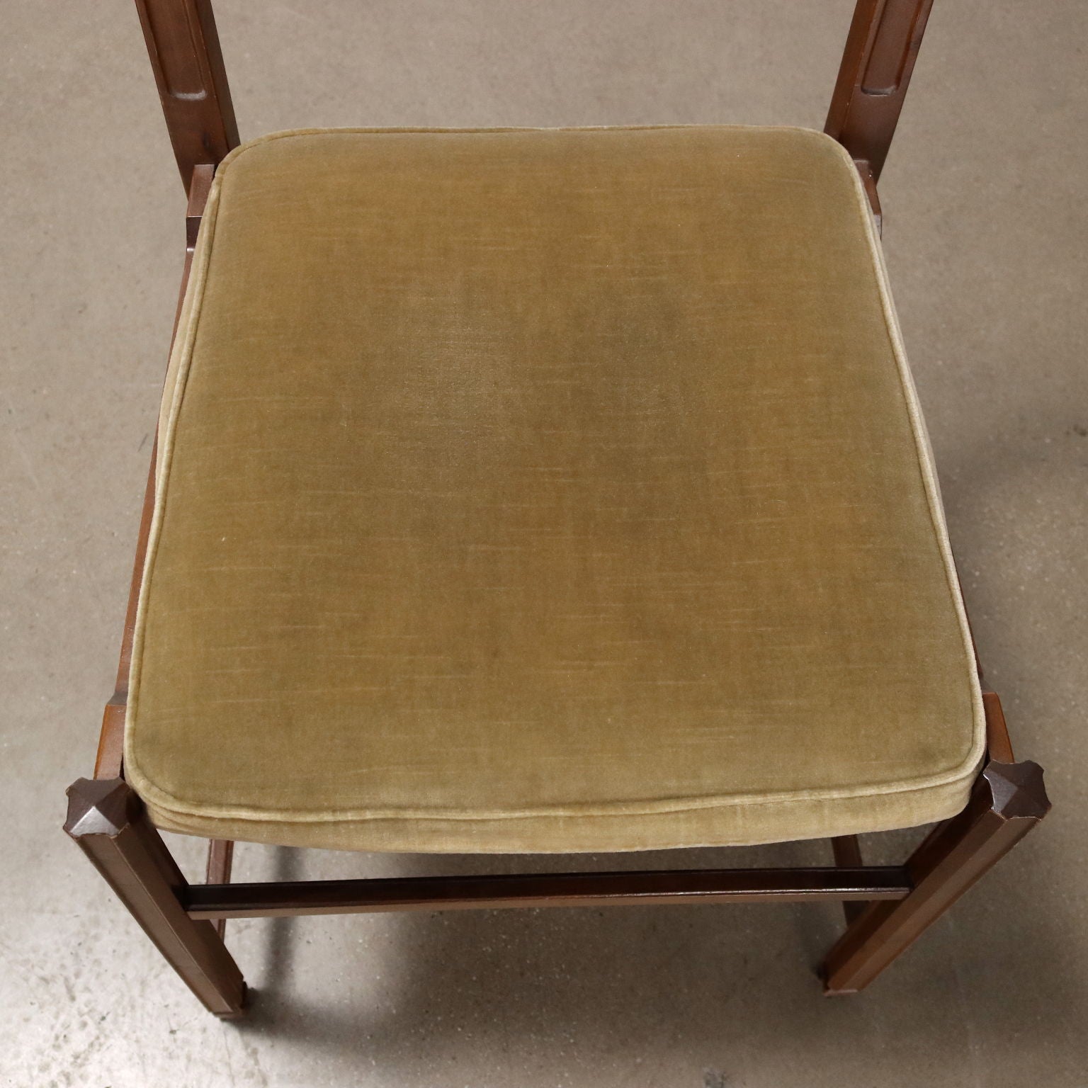  | Modernism  Chairs