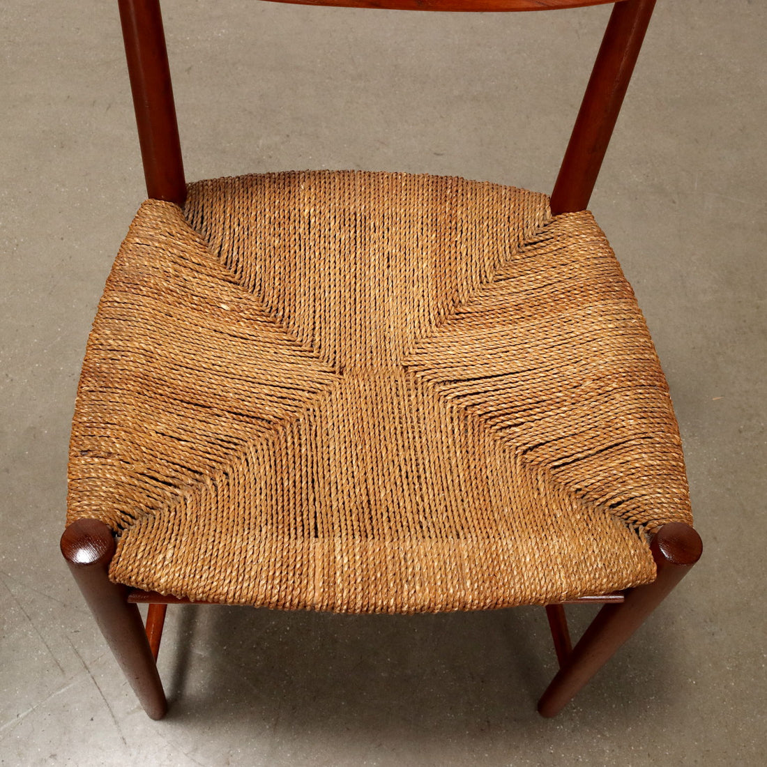  | Modernism  Chairs