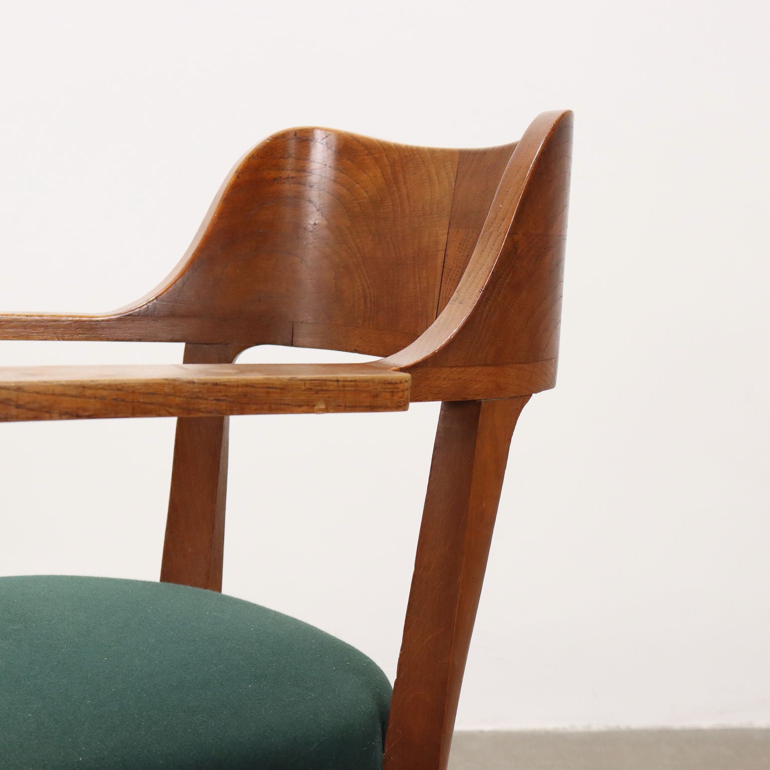  | Modernism  Chairs