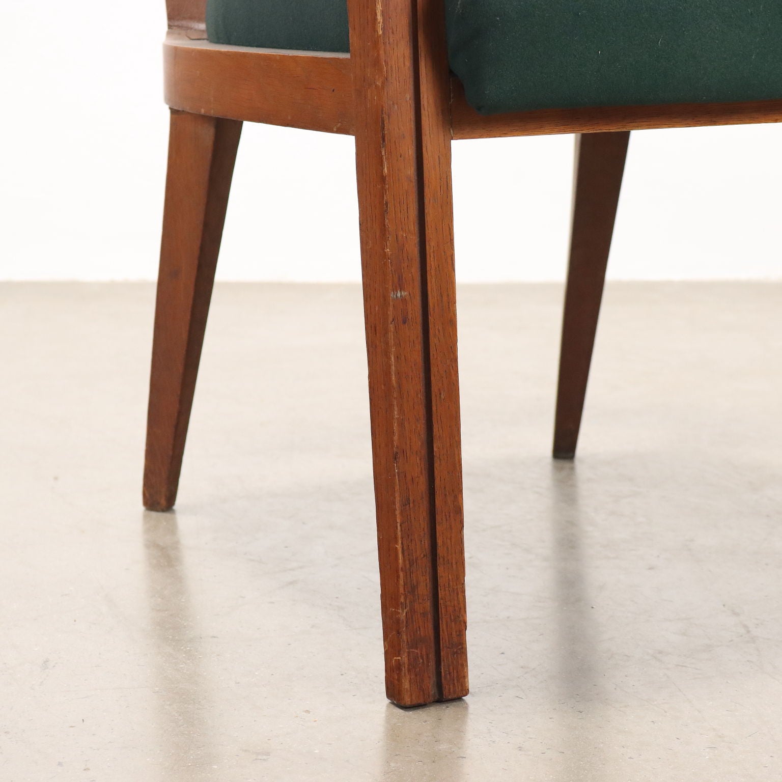  | Modernism  Chairs