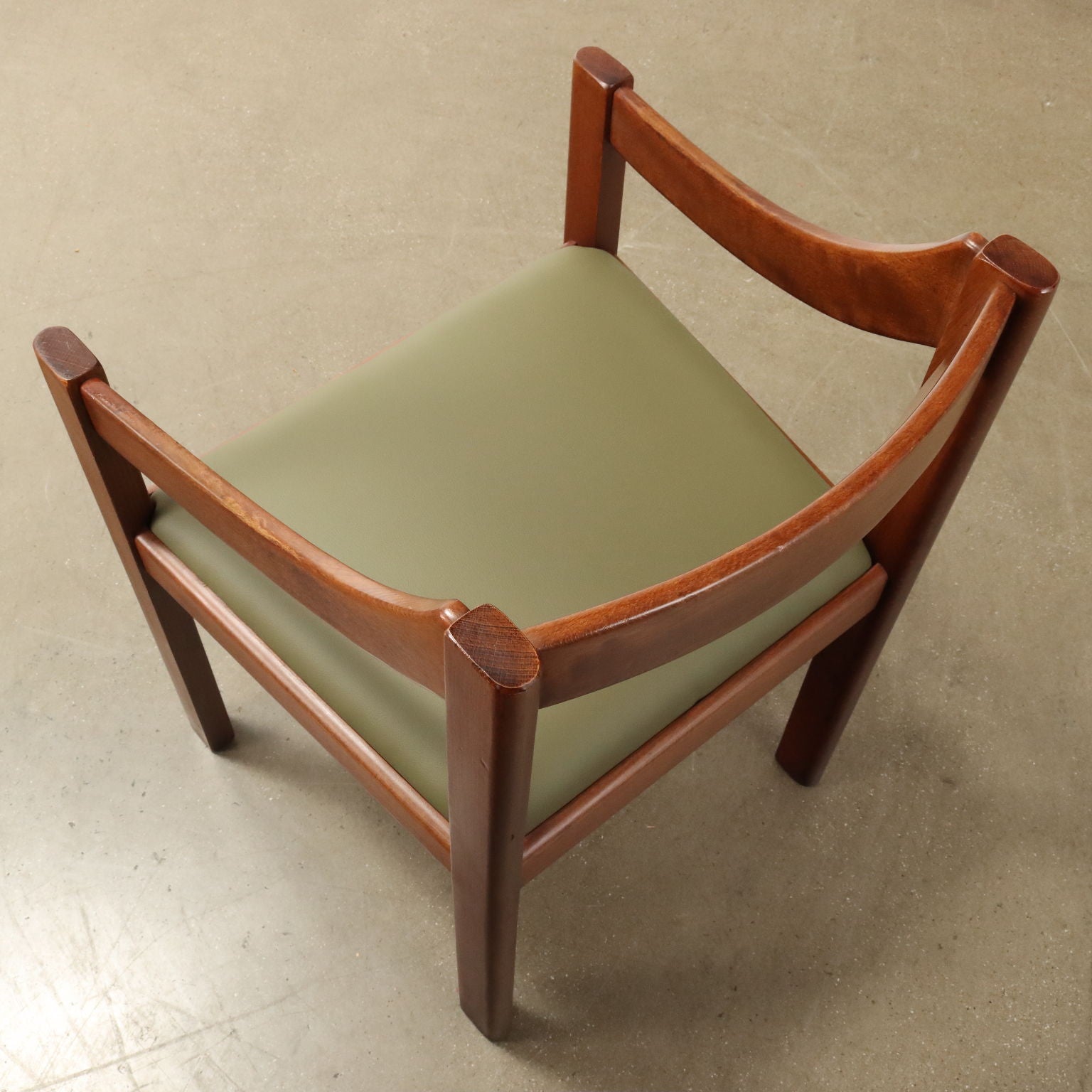  | Modernism  Chairs