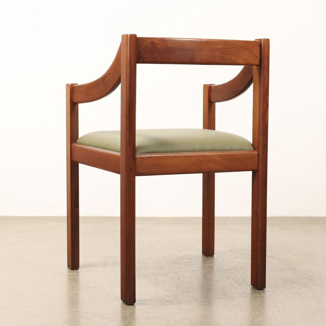  | Modernism  Chairs