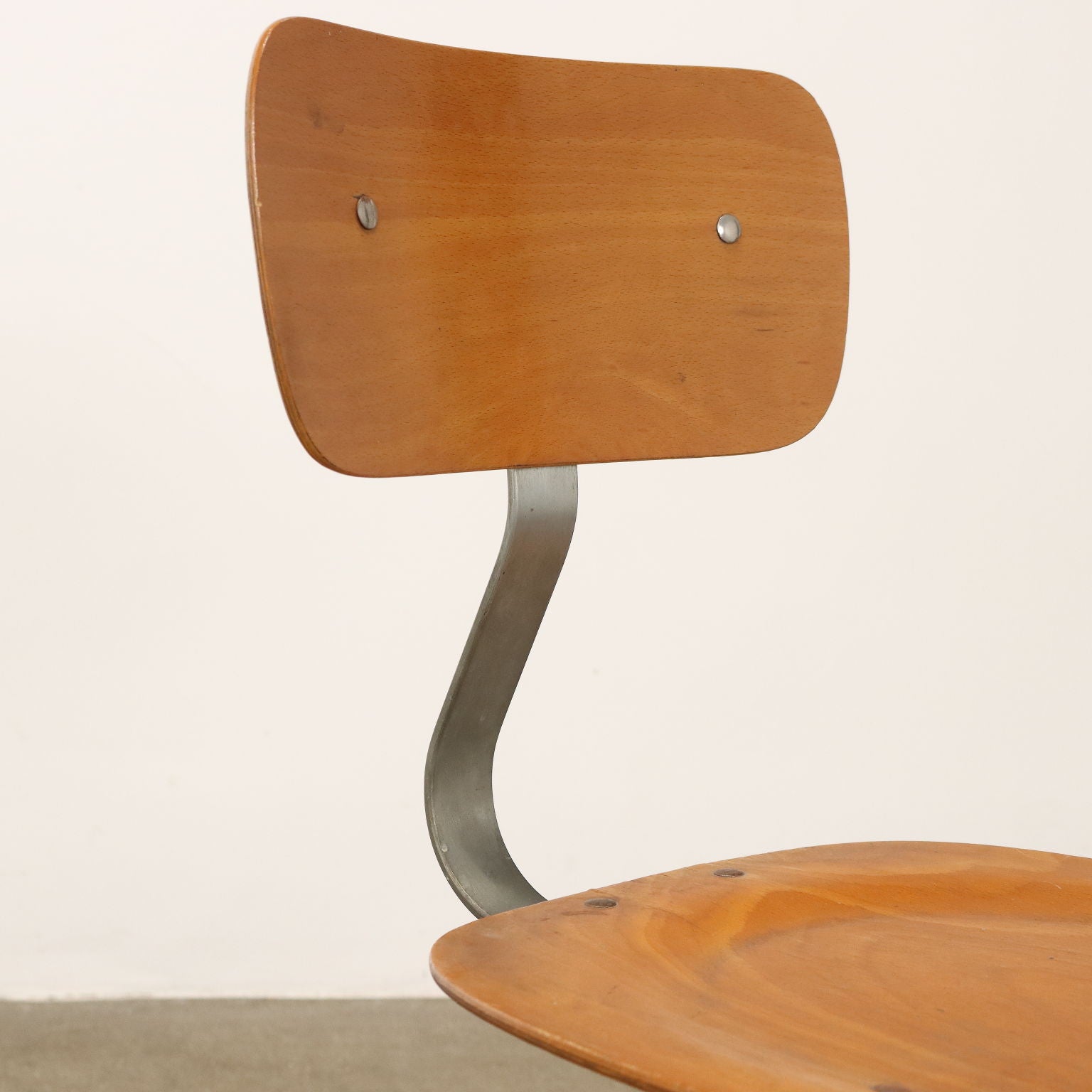  | Modernism  Chairs