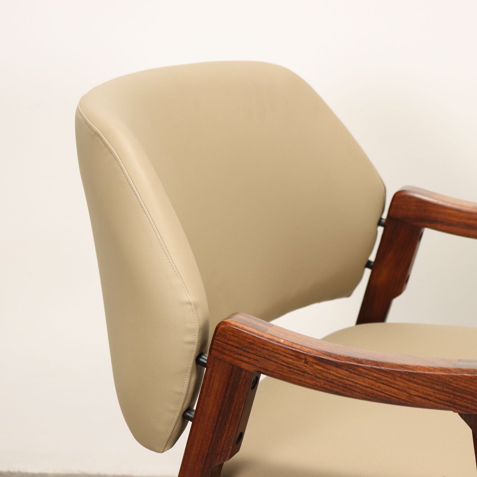 | Modernism  Chairs