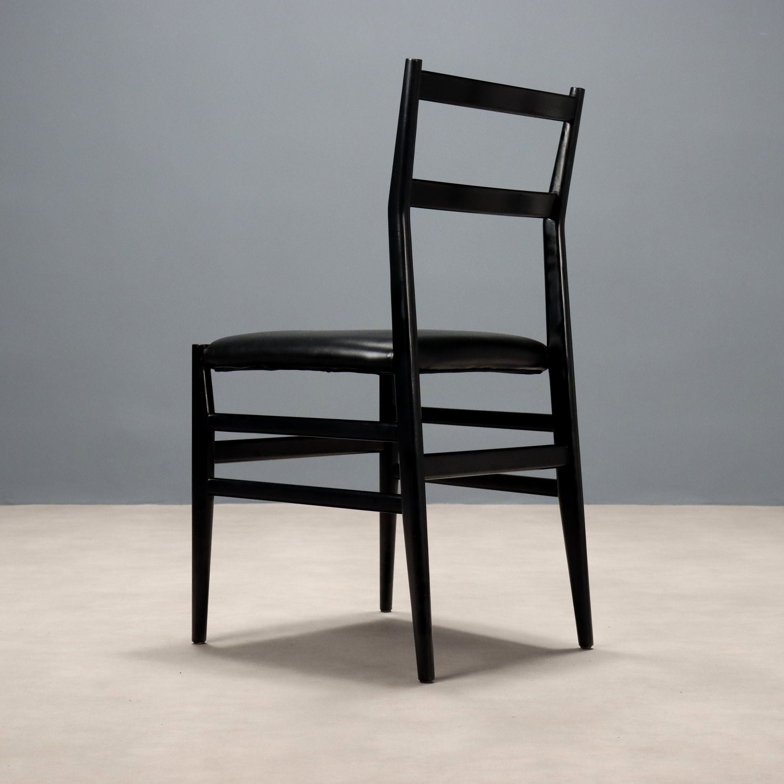  | Modernism  Chairs